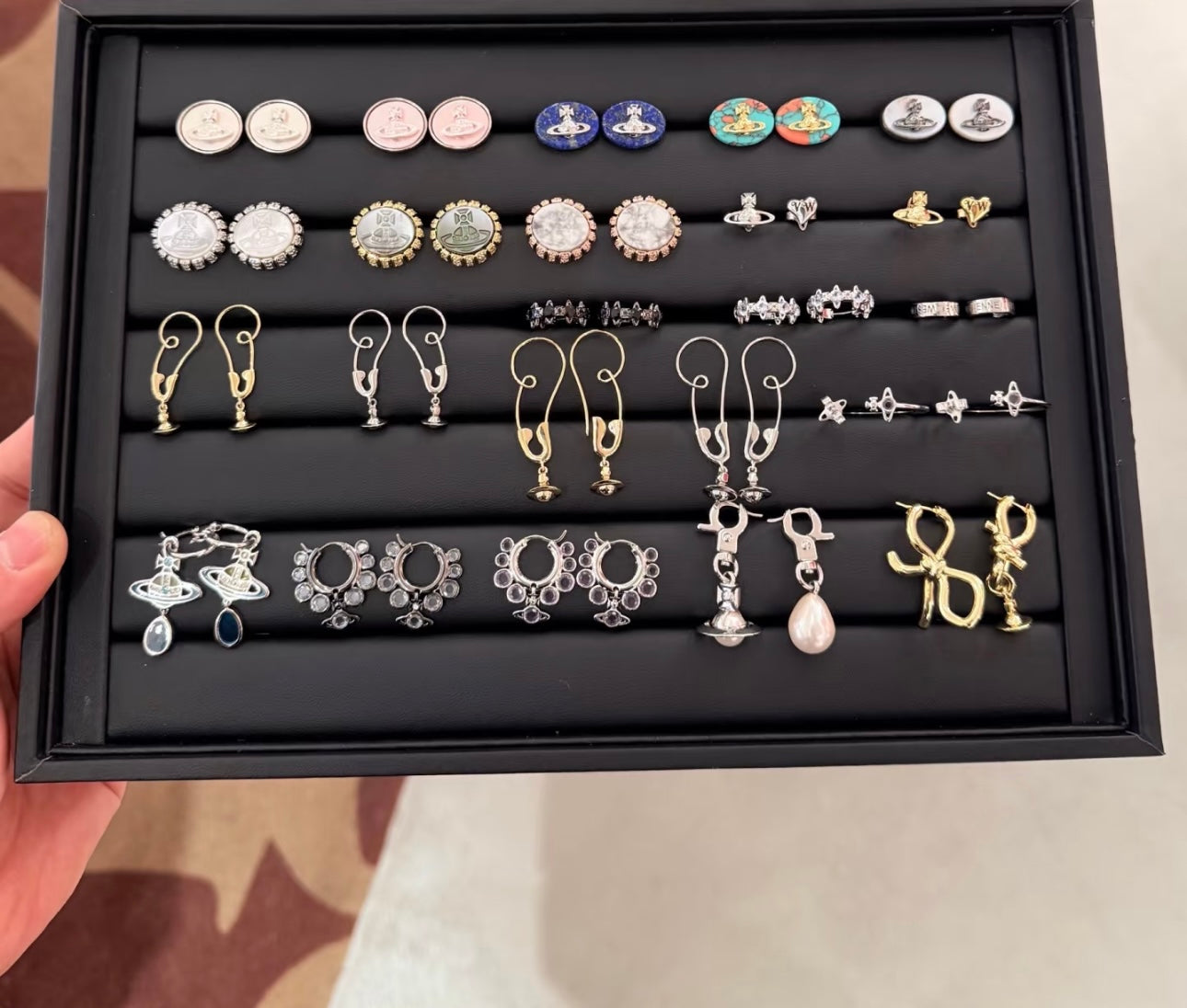 LuxluxHouse Best Quality Accessories Earrings Bracelet  Vivienne Westwood Necklace