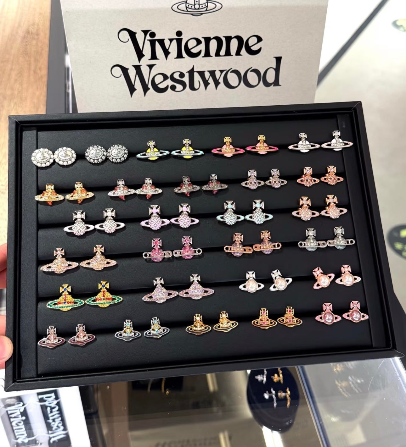 LuxluxHouse Best Quality Accessories Earrings Bracelet  Vivienne Westwood Necklace