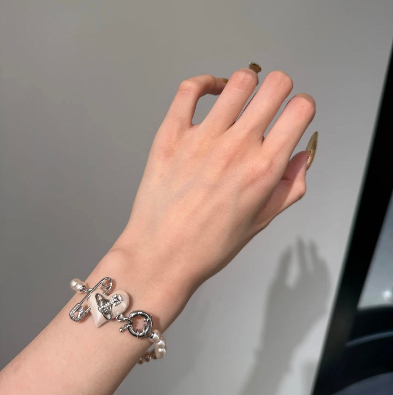 LuxluxHouse Best Quality Accessories Earrings Bracelet  Vivienne Westwood Necklace