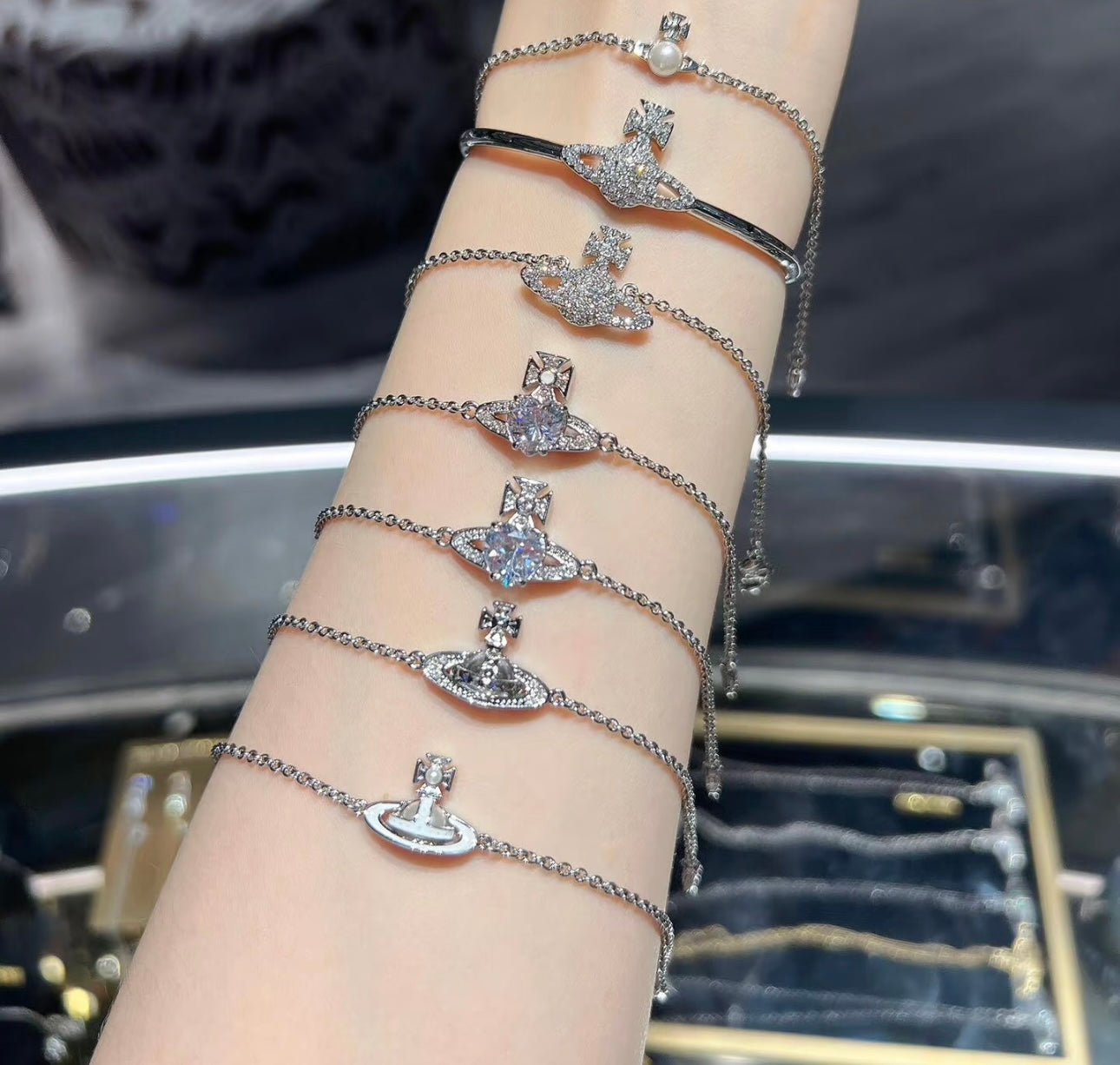 LuxluxHouse Best Quality Accessories Earrings Bracelet  Vivienne Westwood Necklace