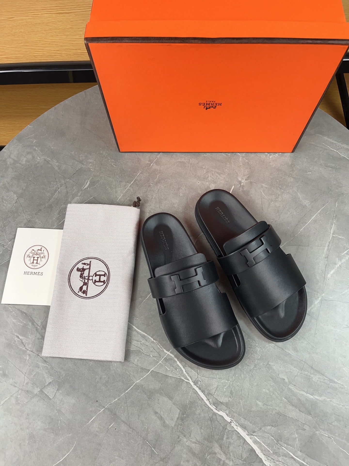 LuxluxHouse Best Quality Sandals Hermes