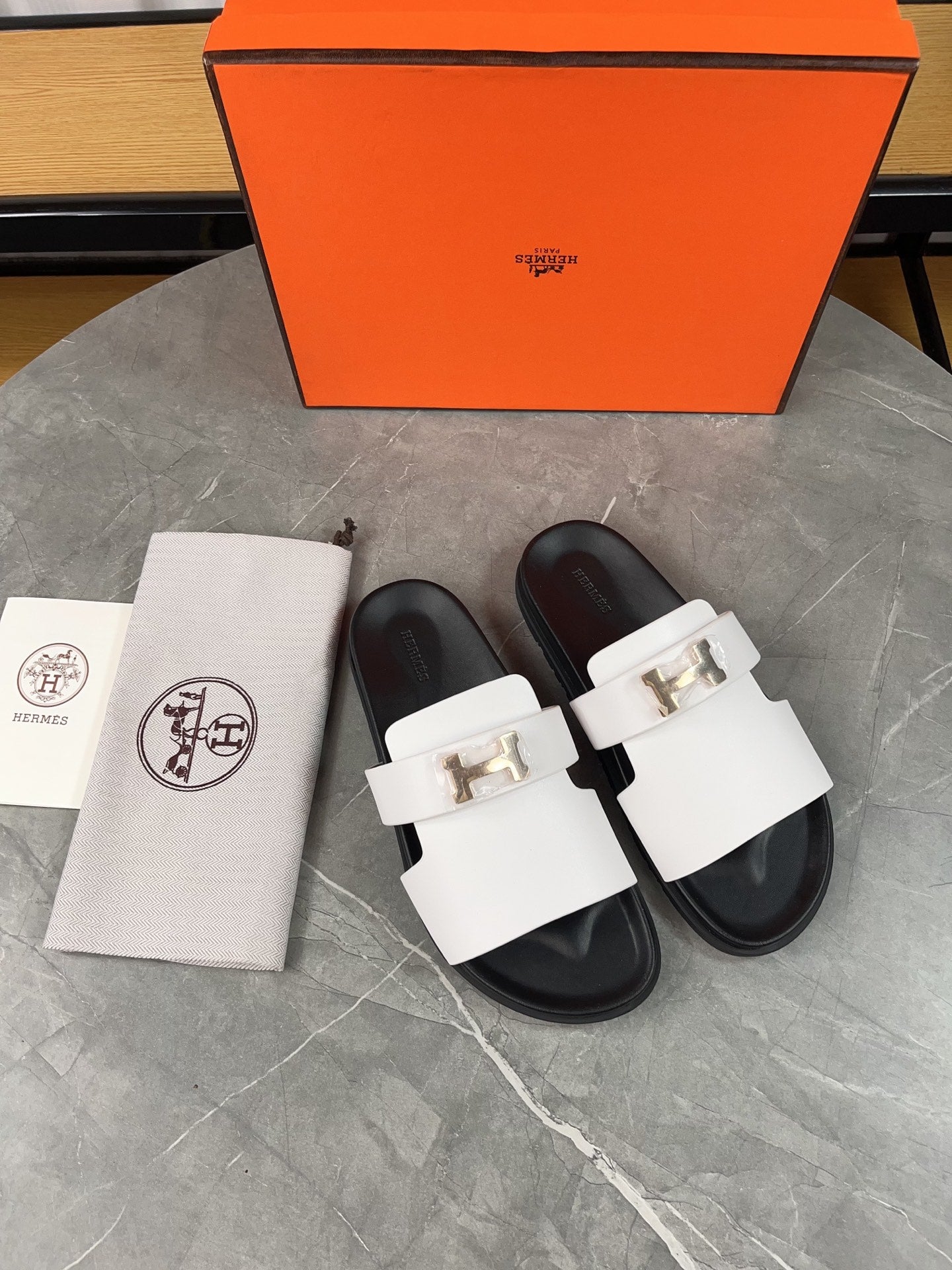 LuxluxHouse Best Quality Sandals Hermes
