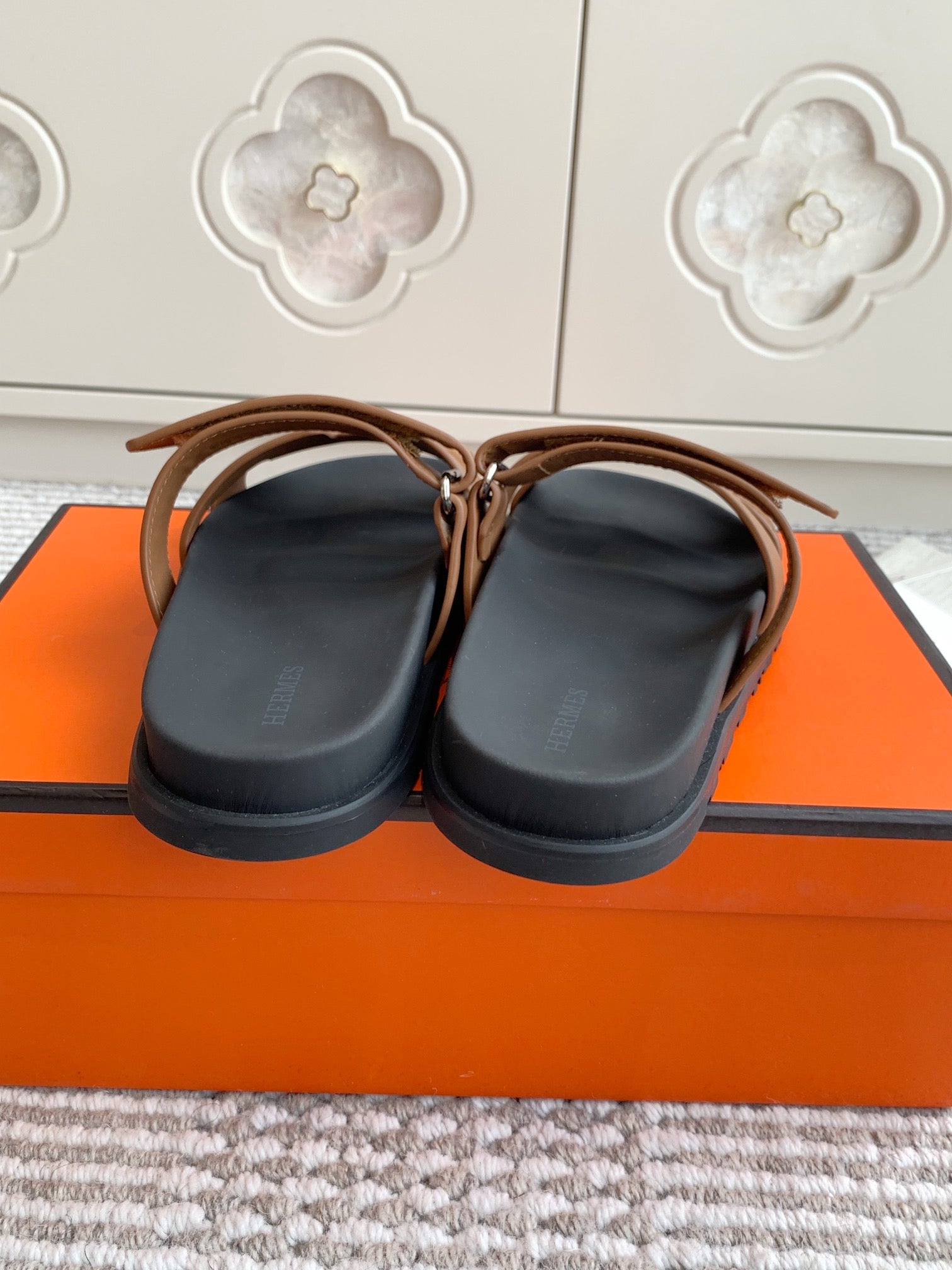 LuxluxHouse Best Quality Women Shoes Hermes