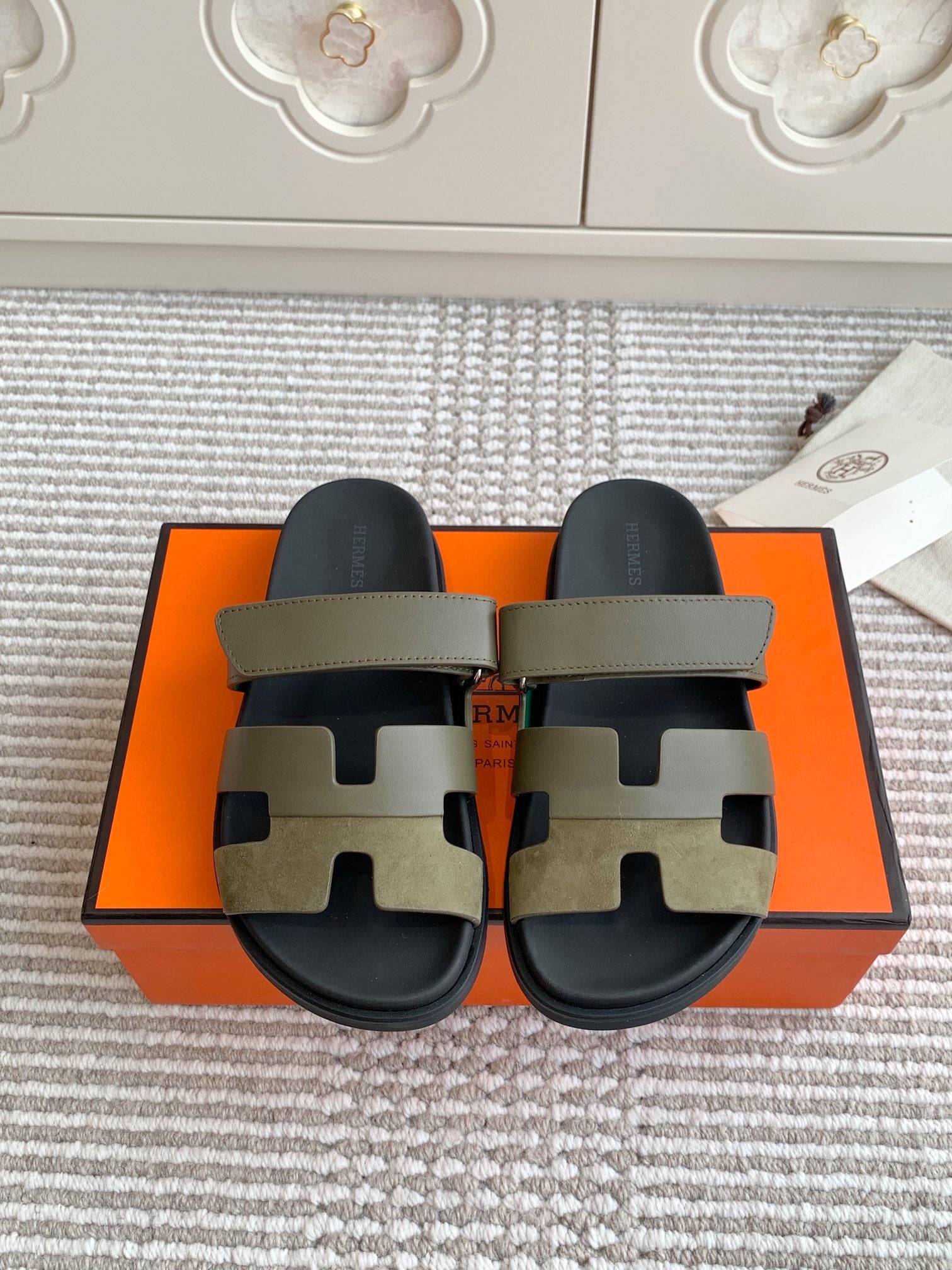 LuxluxHouse Best Quality Women Shoes Hermes