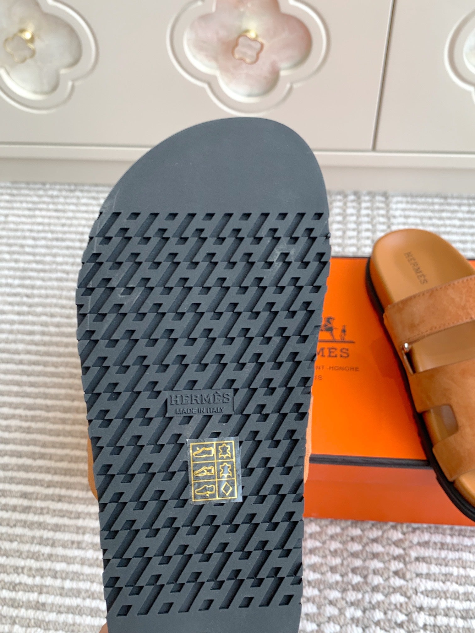 LuxluxHouse Best Quality Women Shoes Hermes