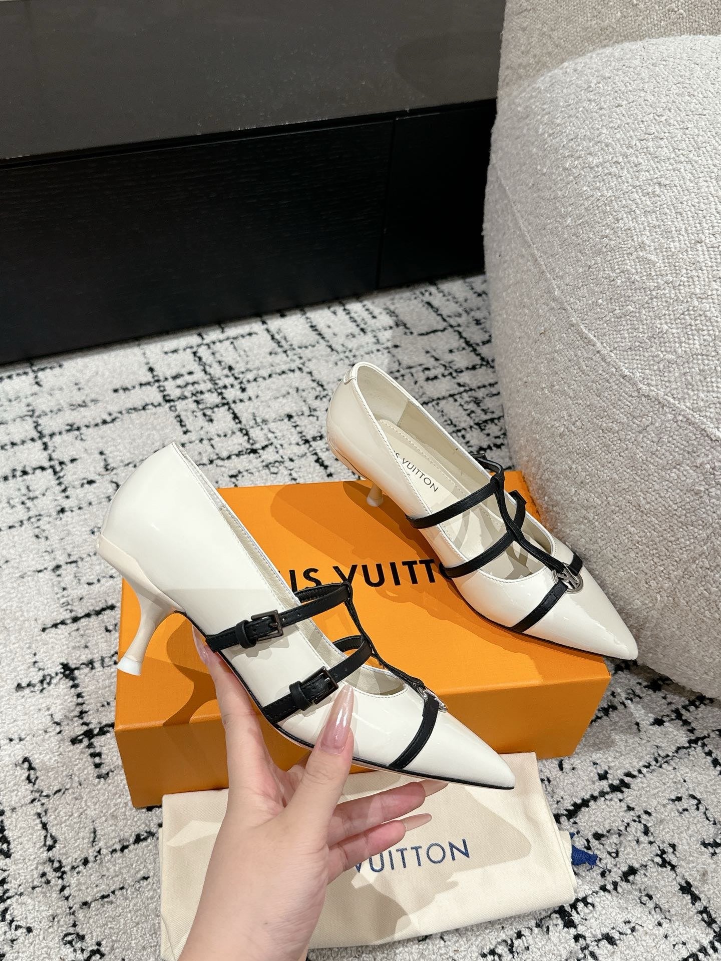 LuxluxHouse Best Quality Women Shoes Louis Vuitton