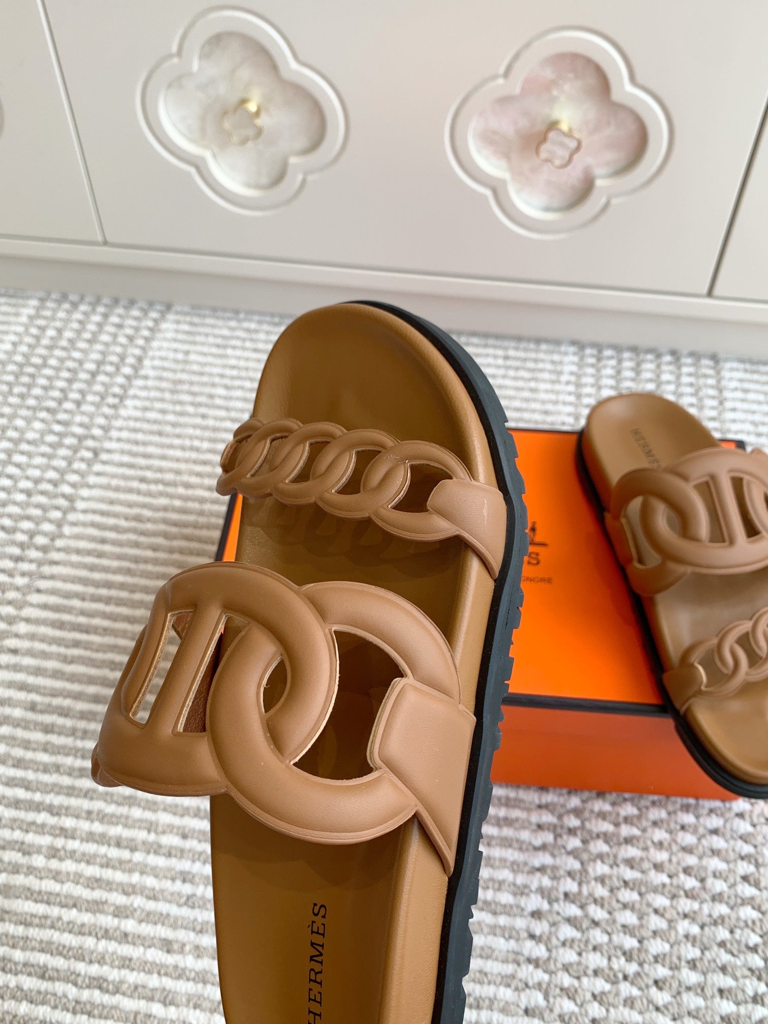 LuxluxHouse Best Quality Women Shoes Hermes