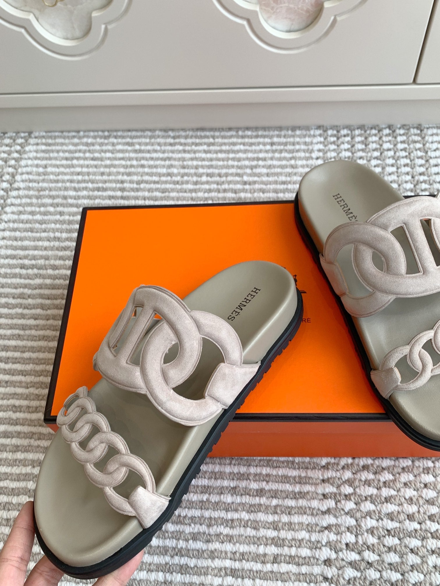 LuxluxHouse Best Quality Women Shoes Hermes