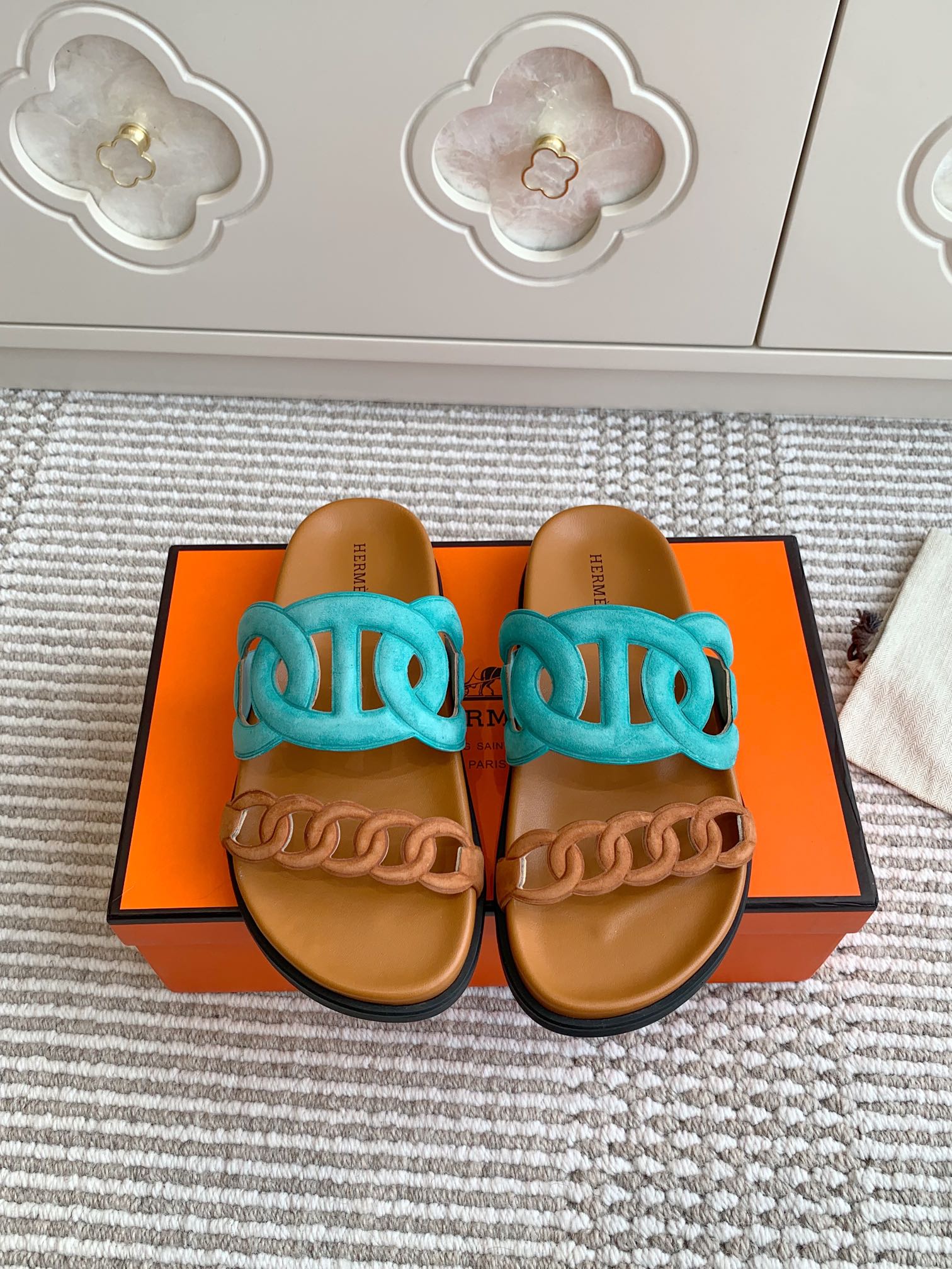 LuxluxHouse Best Quality Women Shoes Hermes