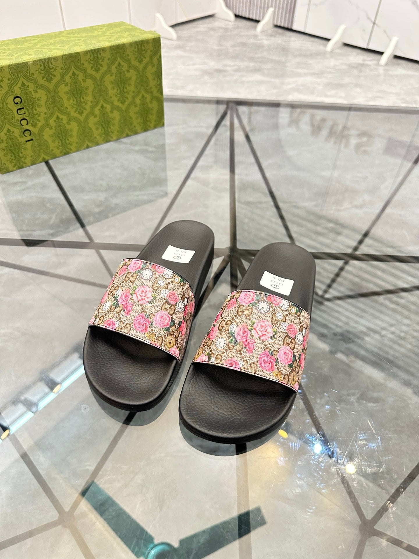 LuxluxHouse Best Quality Sandals Gucci