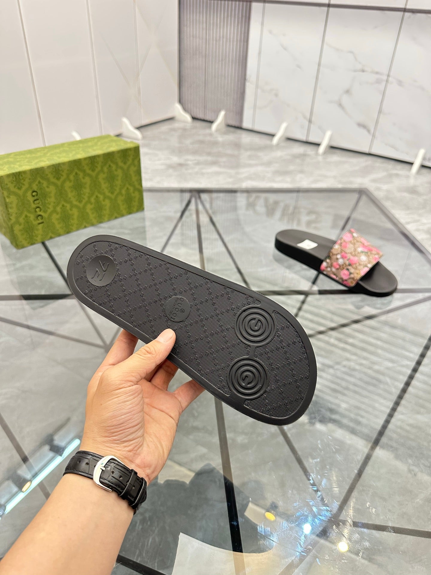 LuxluxHouse Best Quality Sandals Gucci