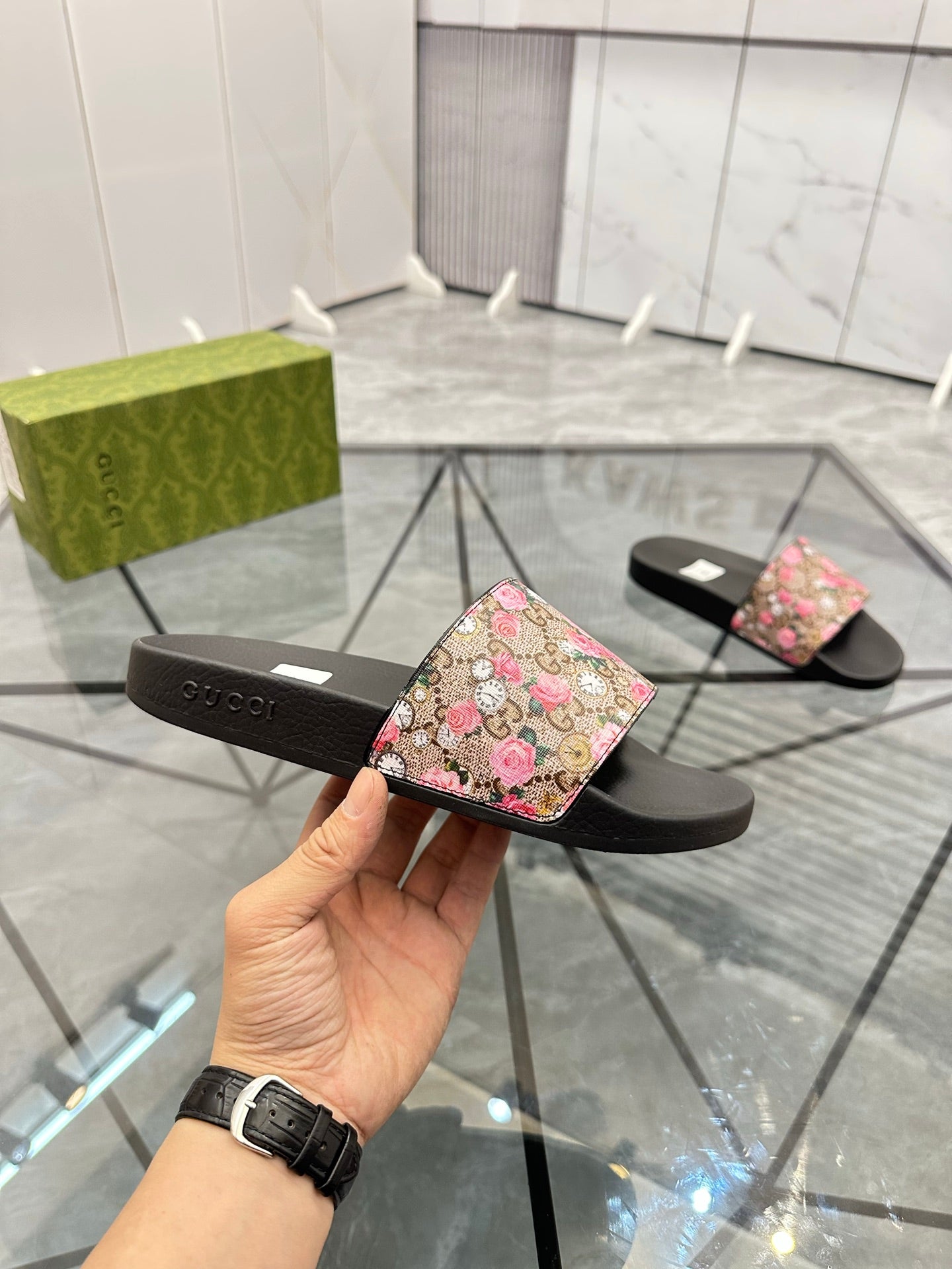 LuxluxHouse Best Quality Sandals Gucci