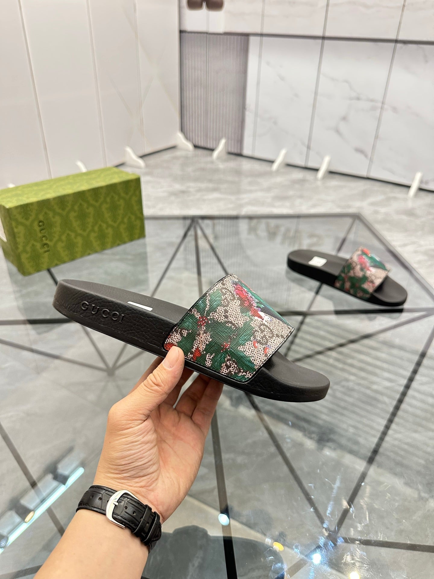 LuxluxHouse Best Quality Sandals Gucci