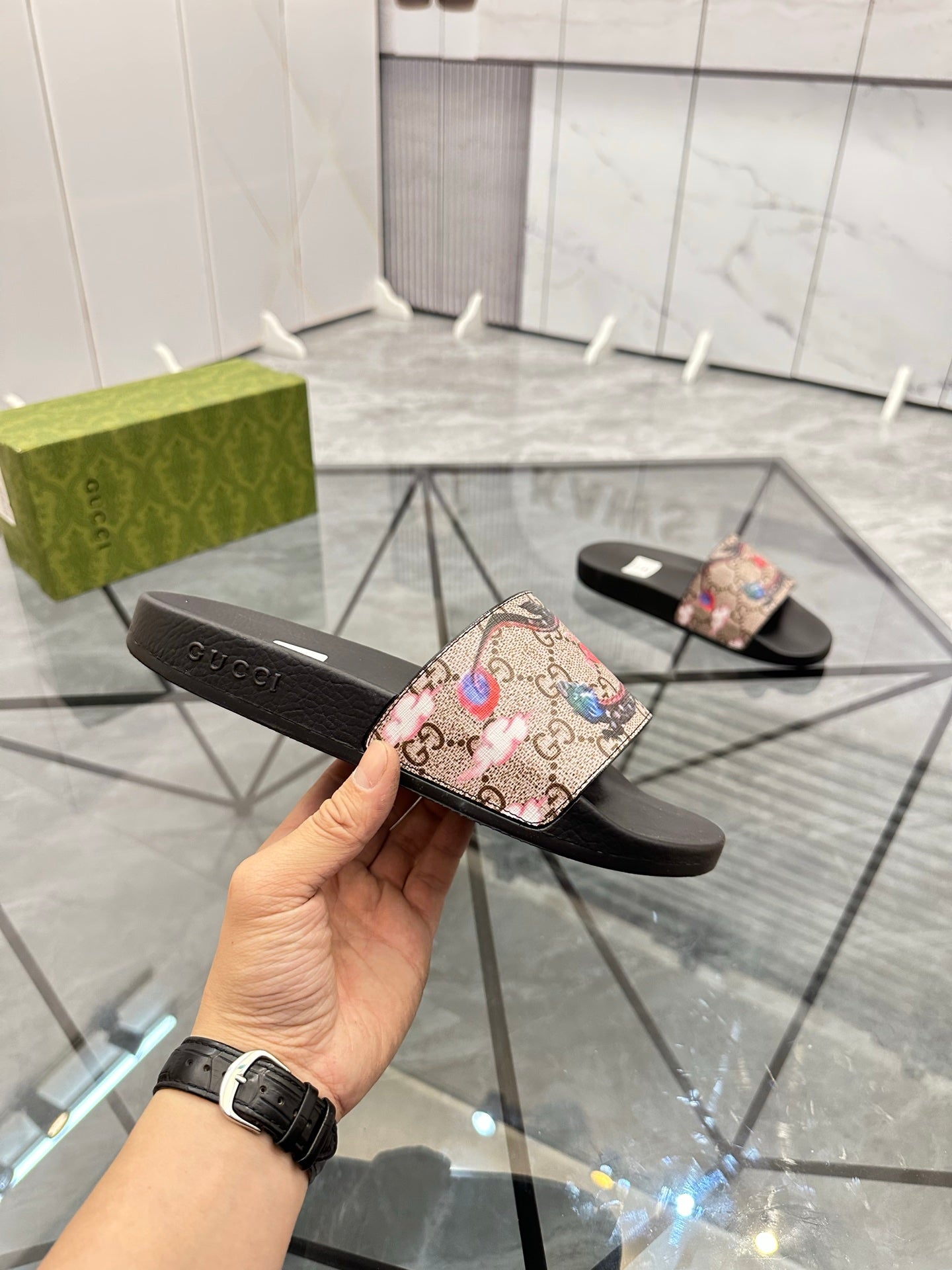 LuxluxHouse Best Quality Sandals Gucci