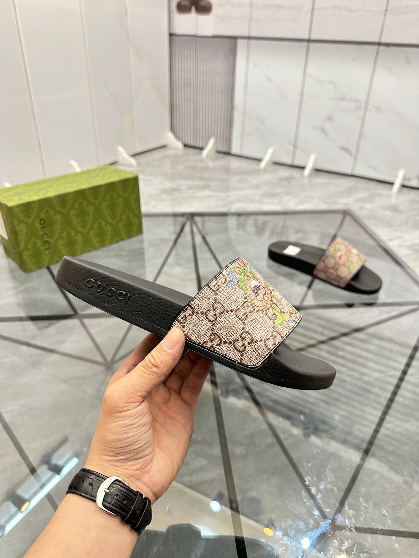 LuxluxHouse Best Quality Sandals Gucci