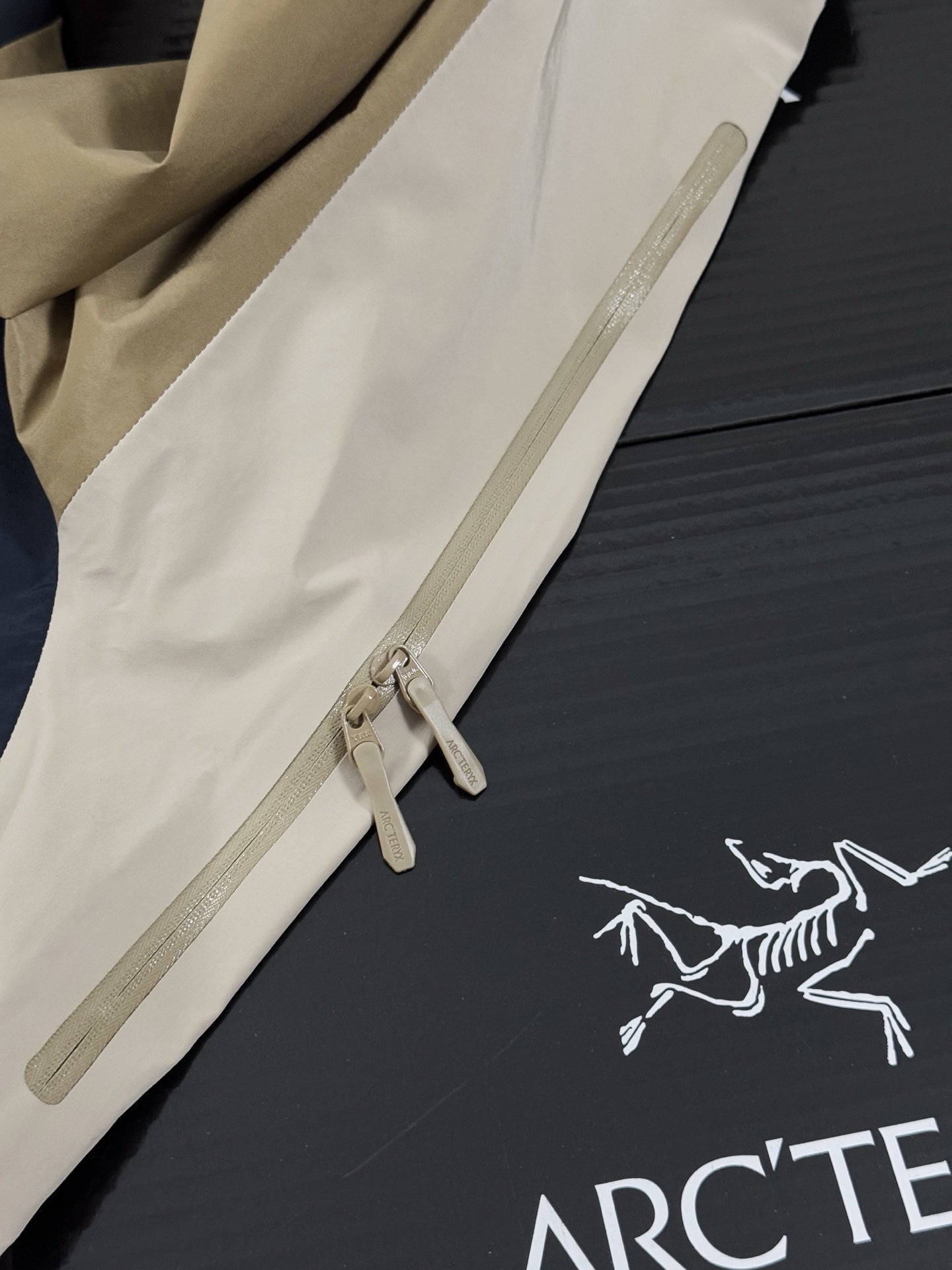LuxluxHouse Best Quality Clothes Coats & Jackets Arcteryx