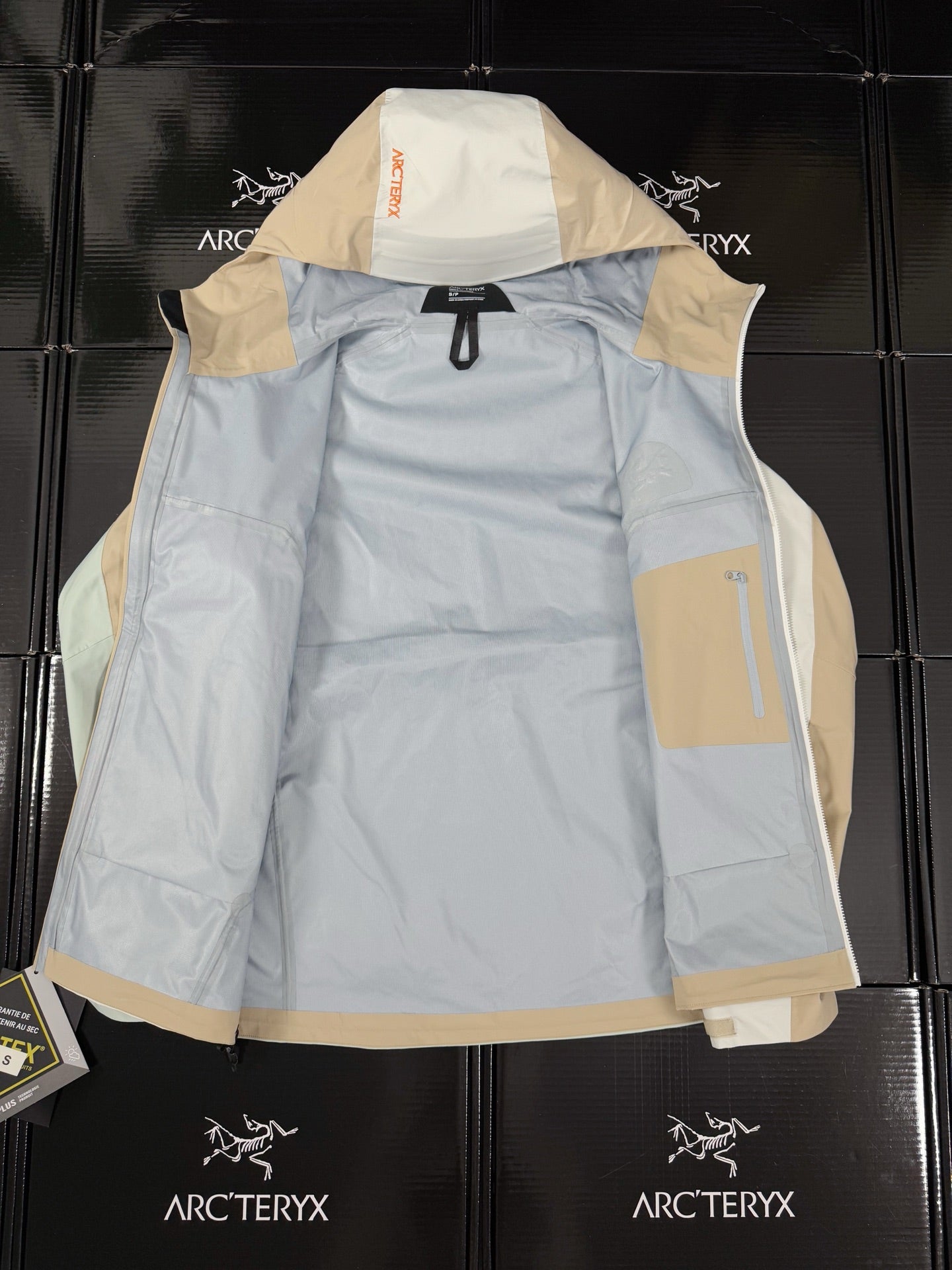 LuxluxHouse Best Quality Clothes Coats & Jackets Arcteryx
