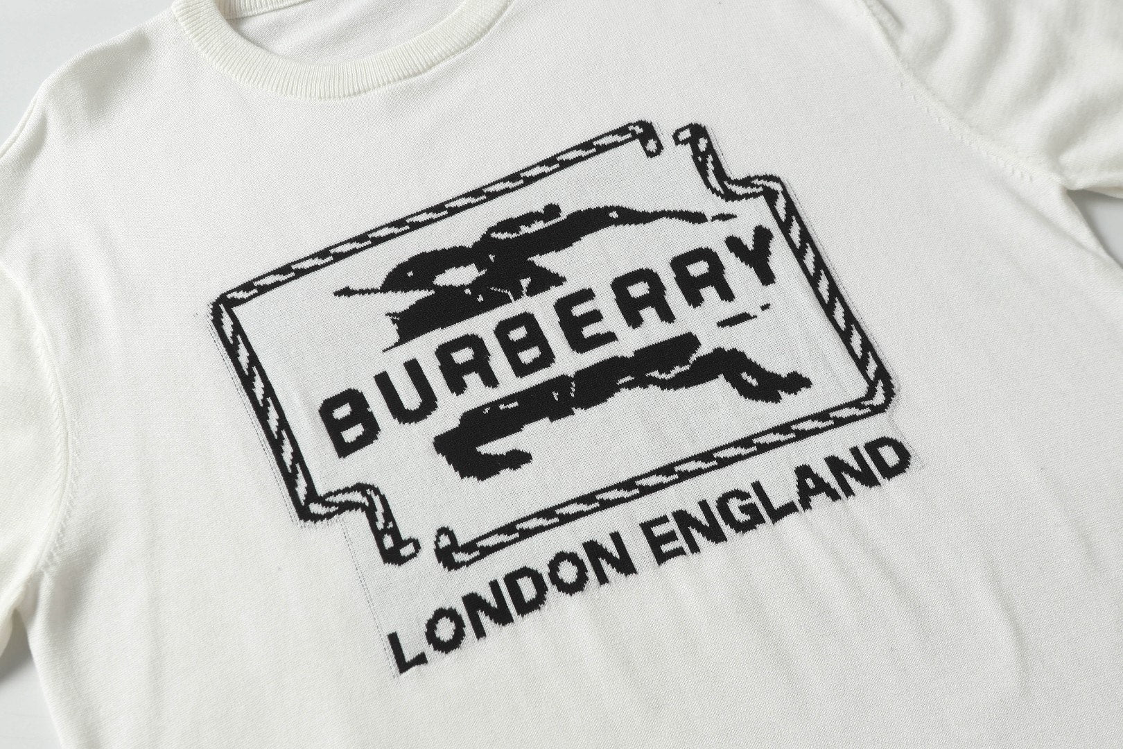 LuxluxHouse Best Quality Clothes Burberry T-shirt