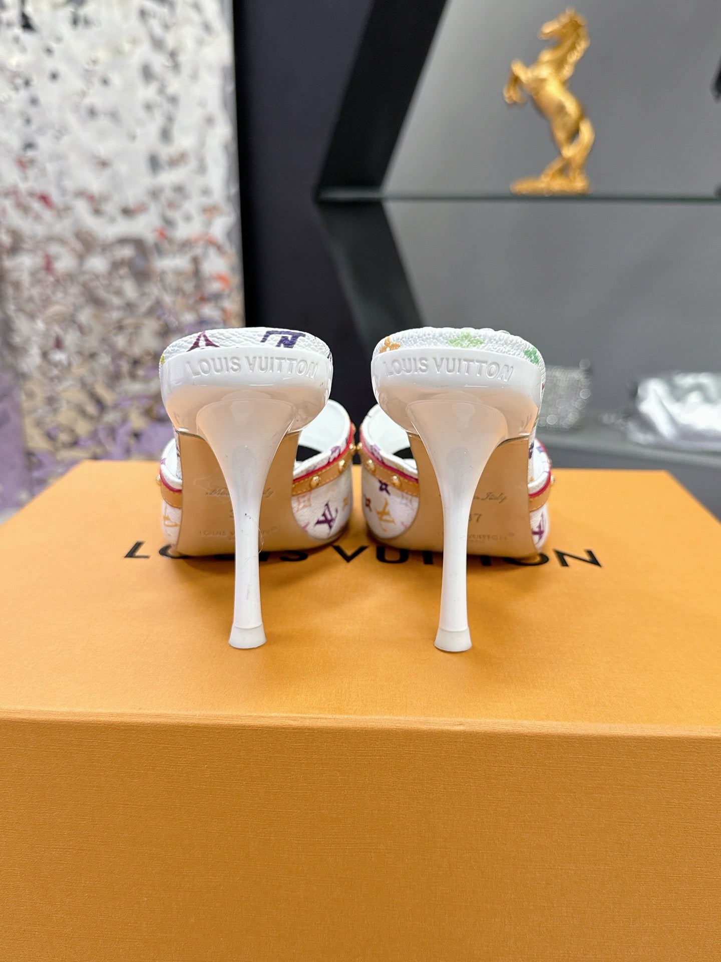LuxluxHouse Best Quality Women Shoes Louis Vuitton