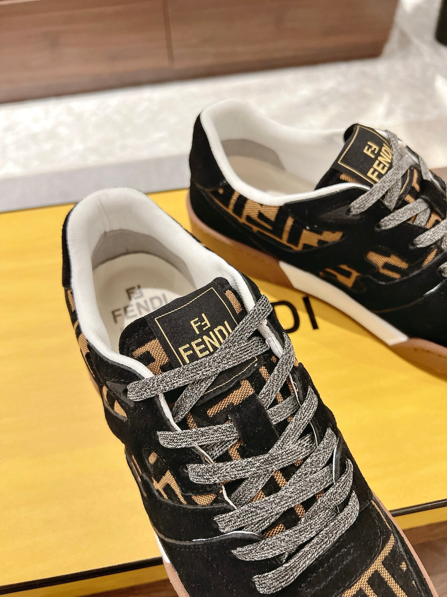 LuxluxHouse Best Quality Fendi Women Shoes