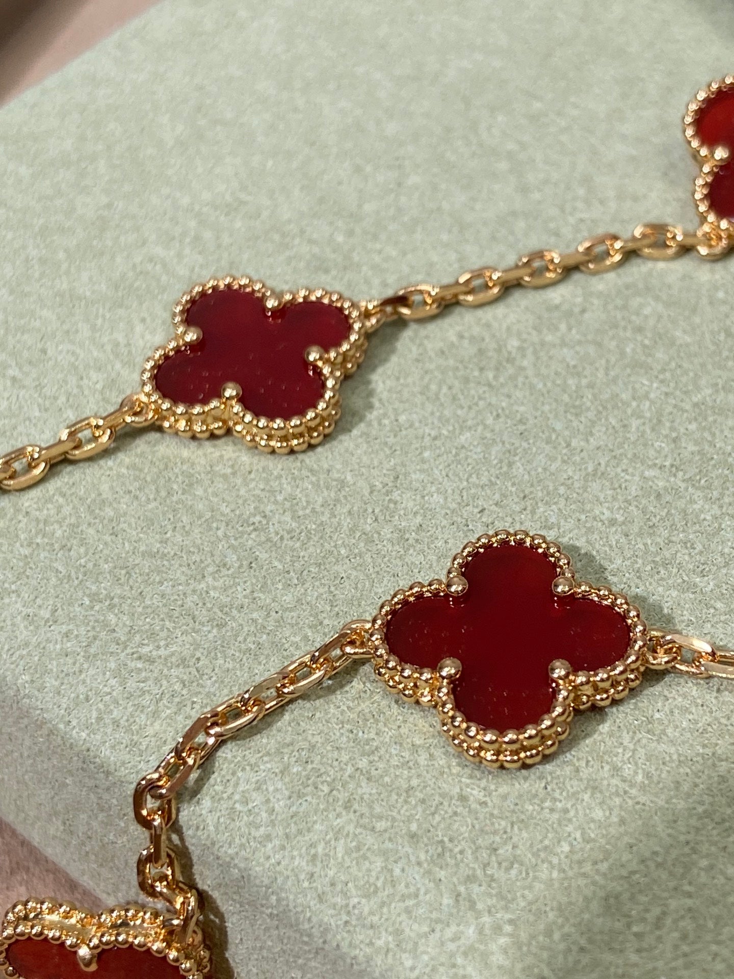 LuxluxHouse Best Quality Accessories Van Cleef & Arpels