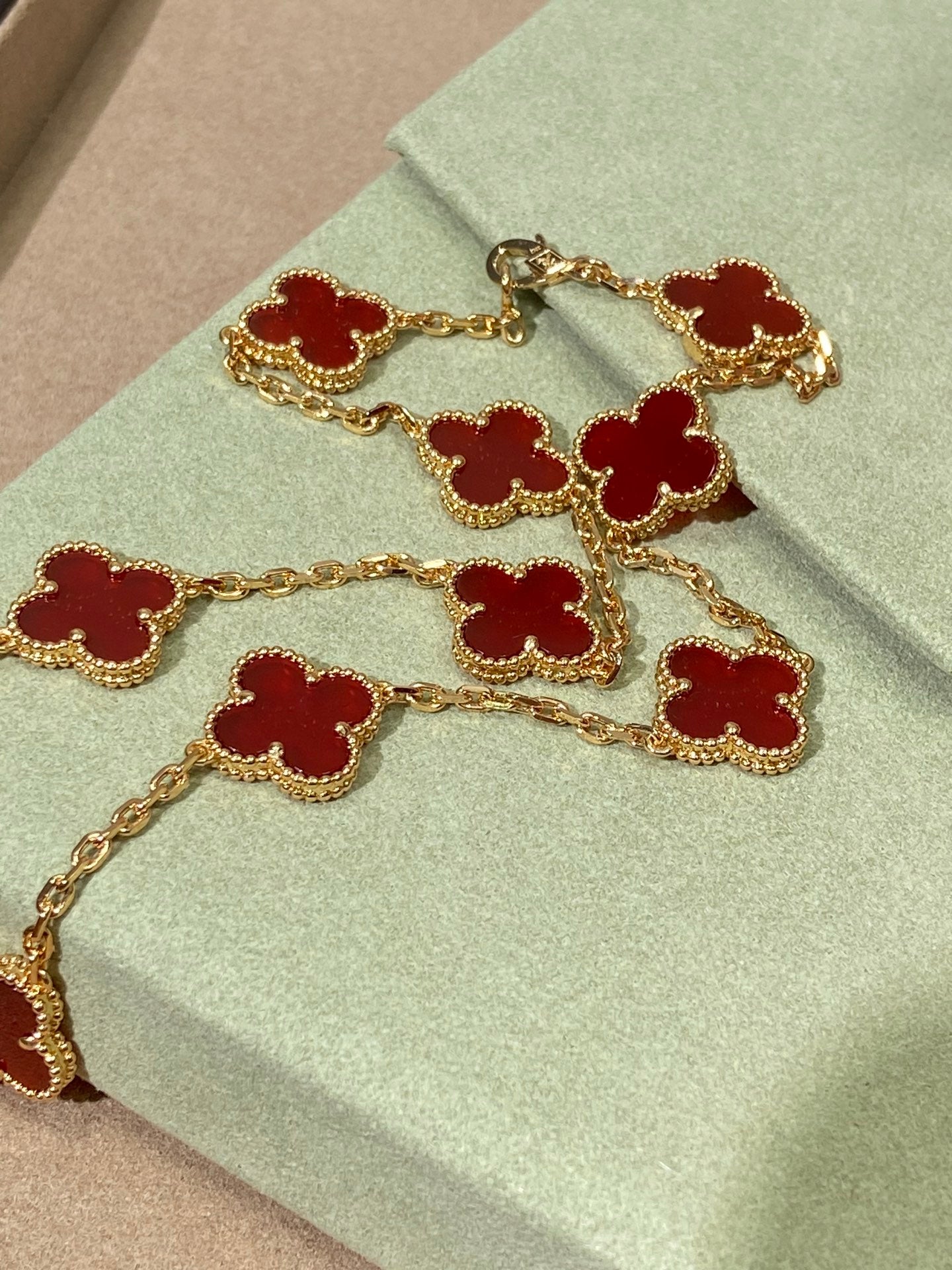 LuxluxHouse Best Quality Accessories Van Cleef & Arpels