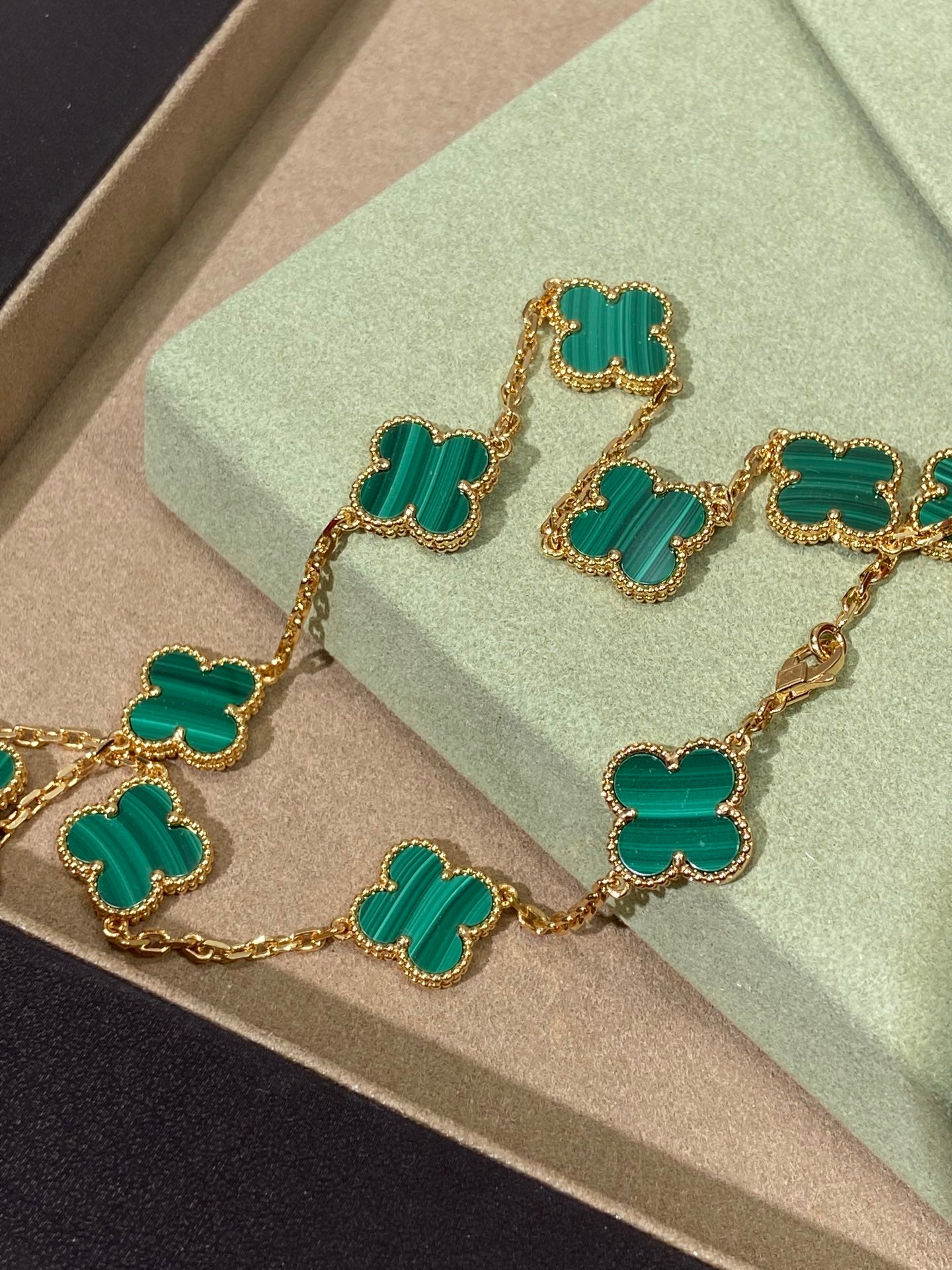 LuxluxHouse Best Quality Accessories Van Cleef & Arpels