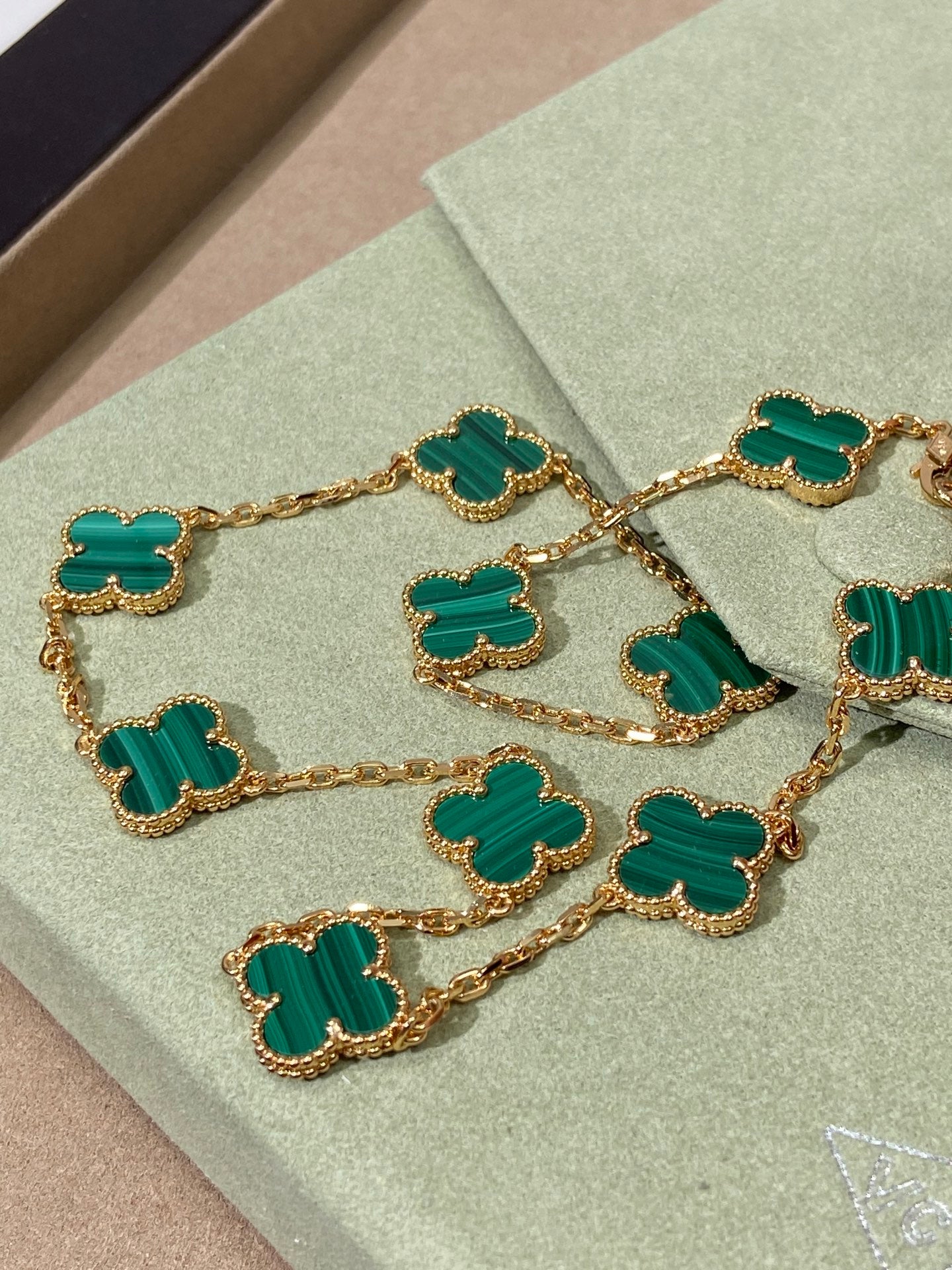 LuxluxHouse Best Quality Accessories Van Cleef & Arpels