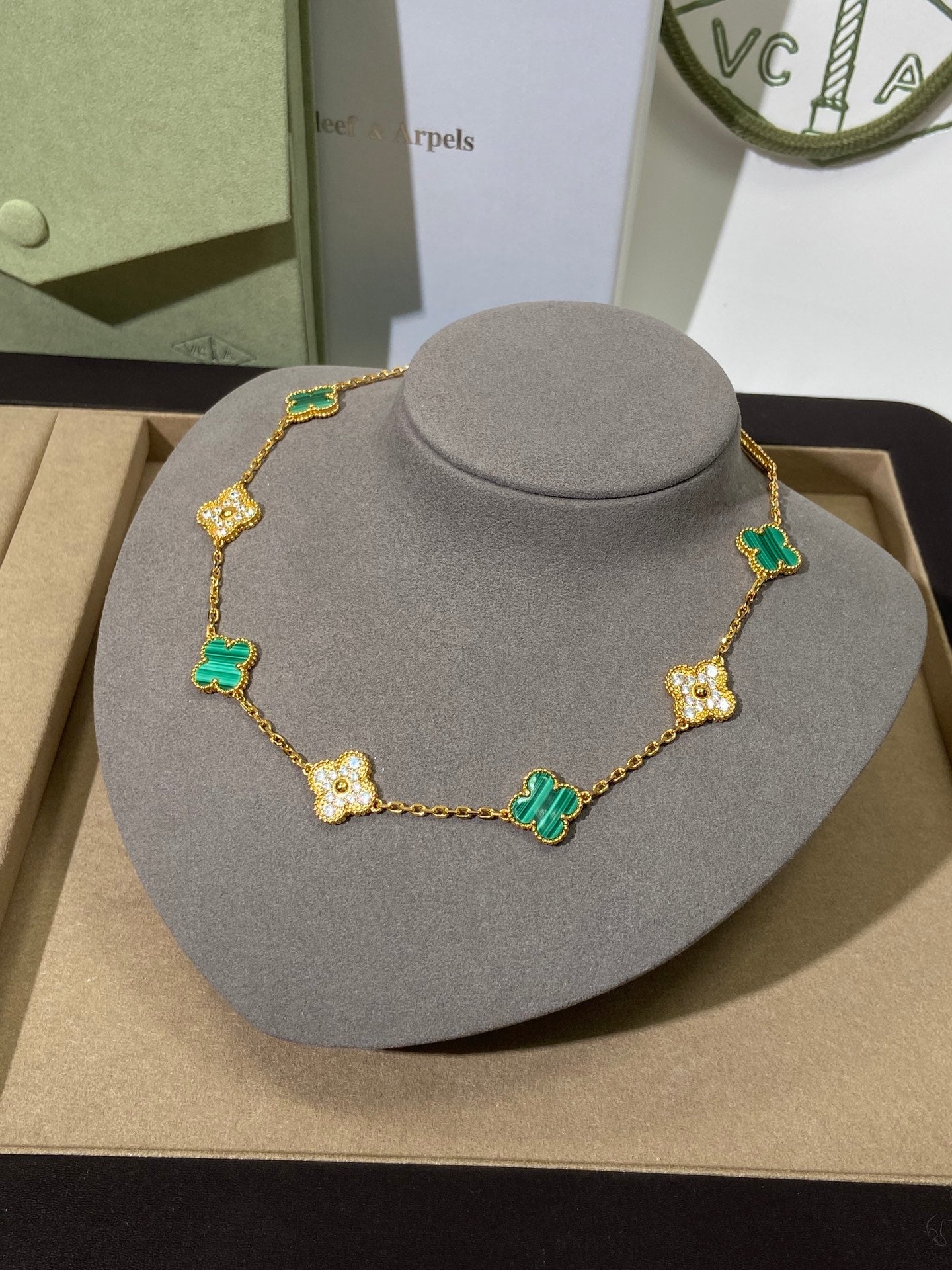 LuxluxHouse Best Quality Accessories Van Cleef & Arpels