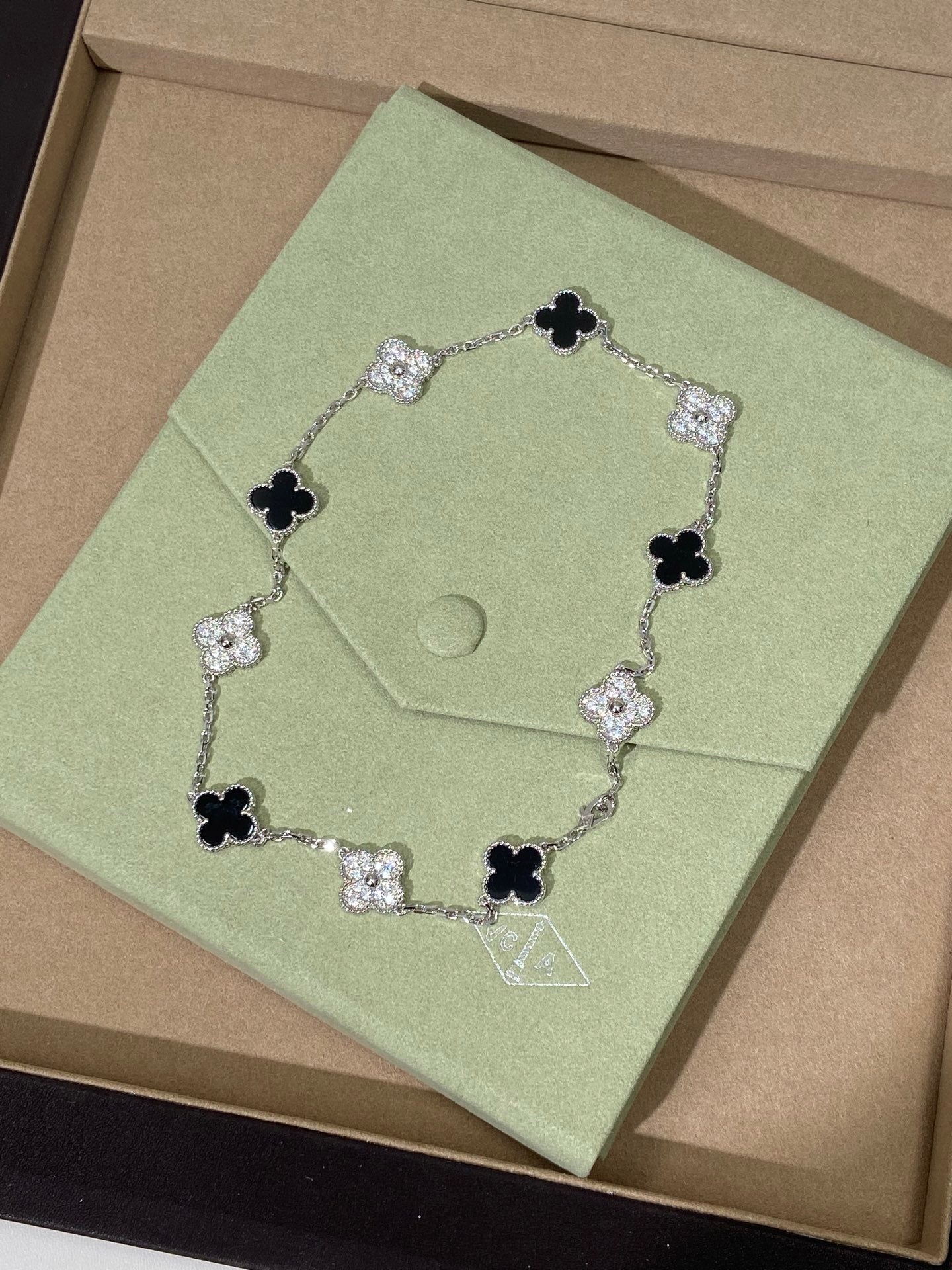 LuxluxHouse Best Quality Accessories Van Cleef & Arpels