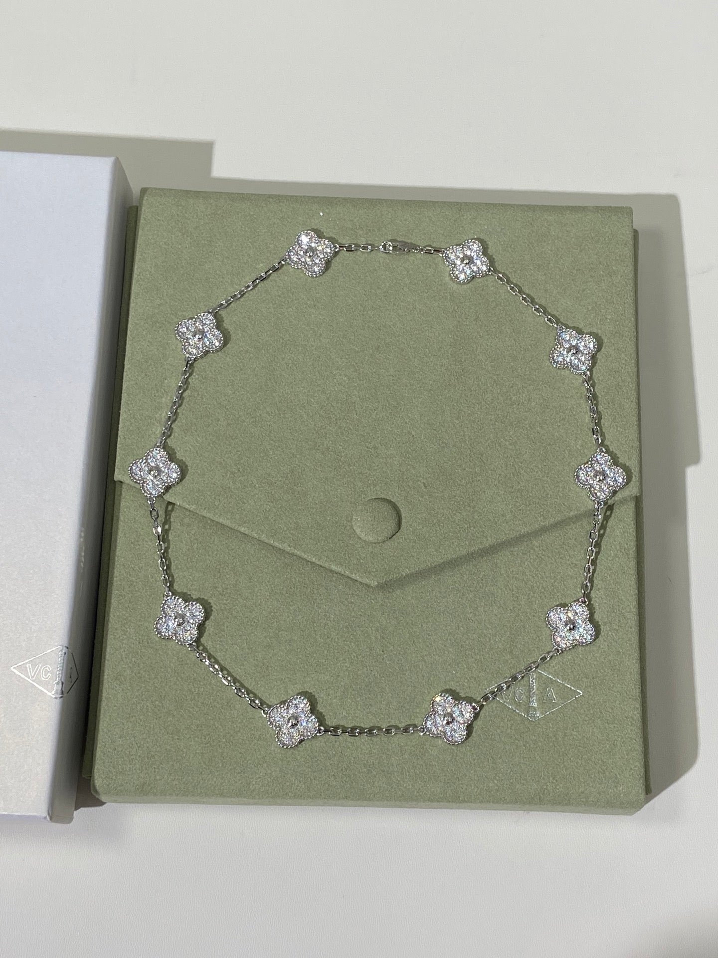 LuxluxHouse Best Quality Accessories Van Cleef & Arpels