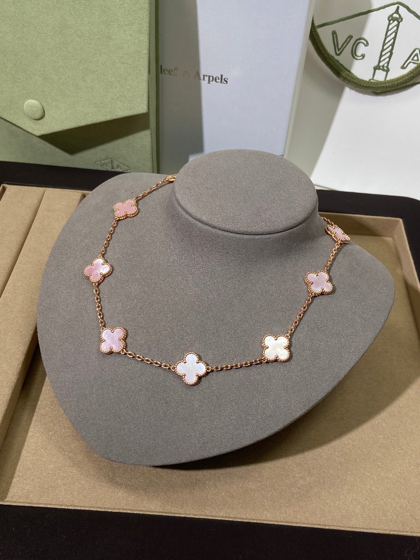 LuxluxHouse Best Quality Accessories Van Cleef & Arpels