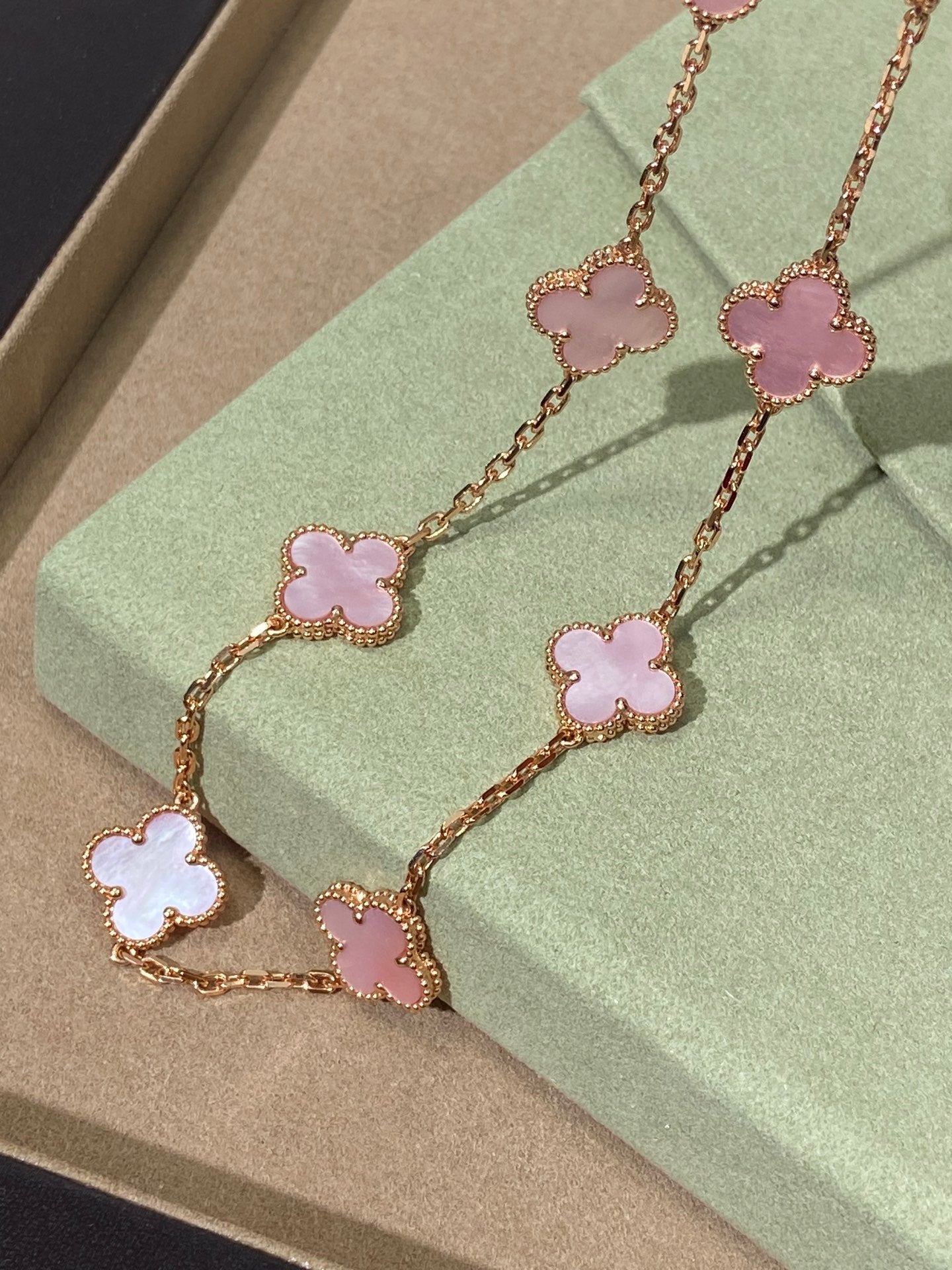 LuxluxHouse Best Quality Accessories Van Cleef & Arpels