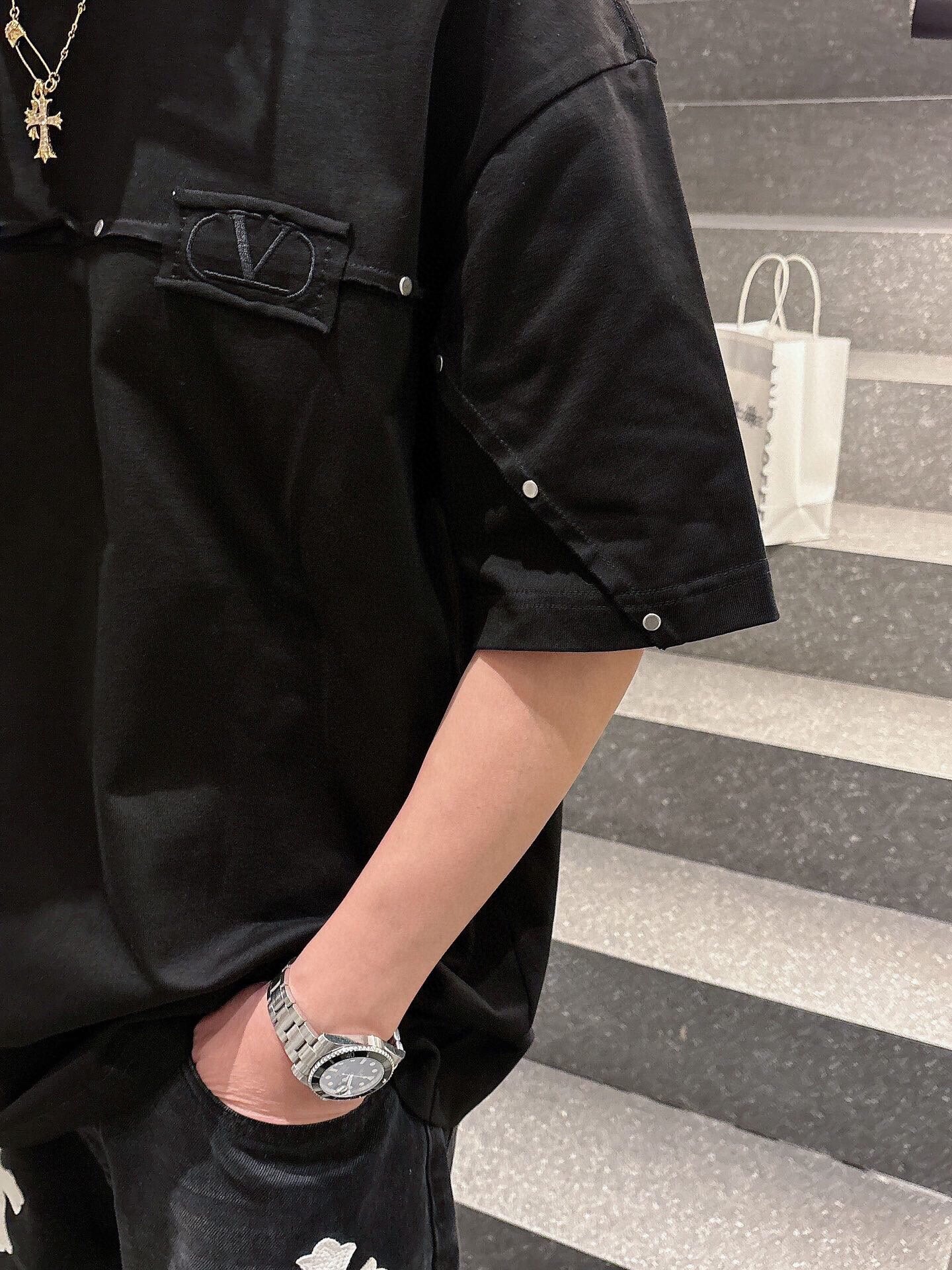 LuxluxHouse Best Quality Clothes Valentino T-shirt
