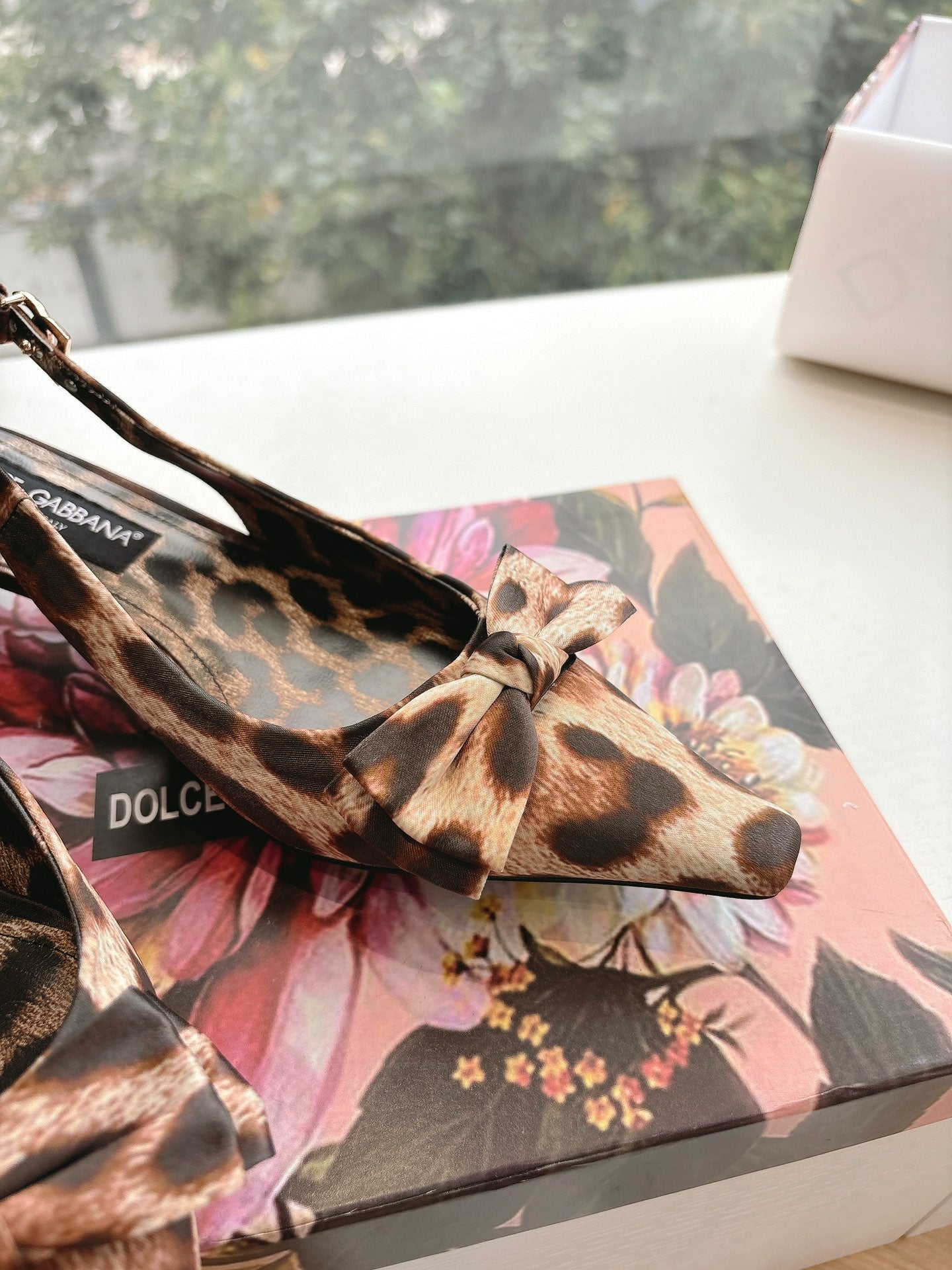 LuxluxHouse Best Quality Dolce & Gabbana Women Shoes