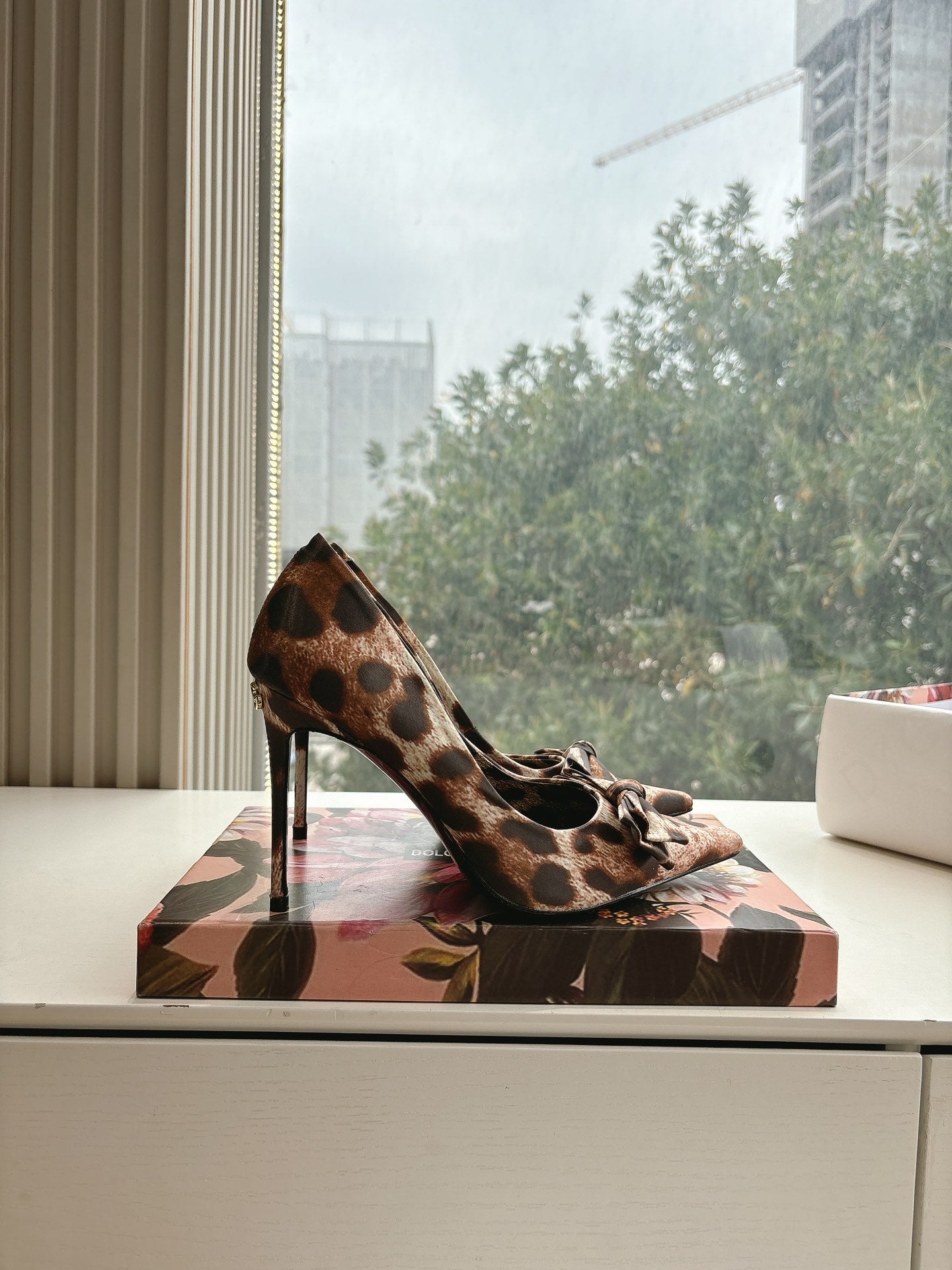 LuxluxHouse Best Quality Dolce & Gabbana Women Shoes