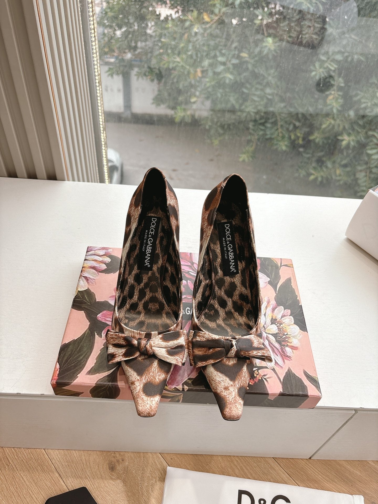 LuxluxHouse Best Quality Dolce & Gabbana Women Shoes