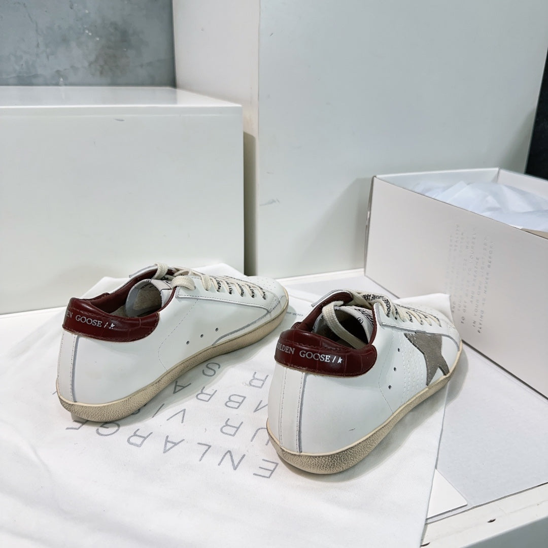 LuxluxHouse Best Quality Shoes Golden Goose
