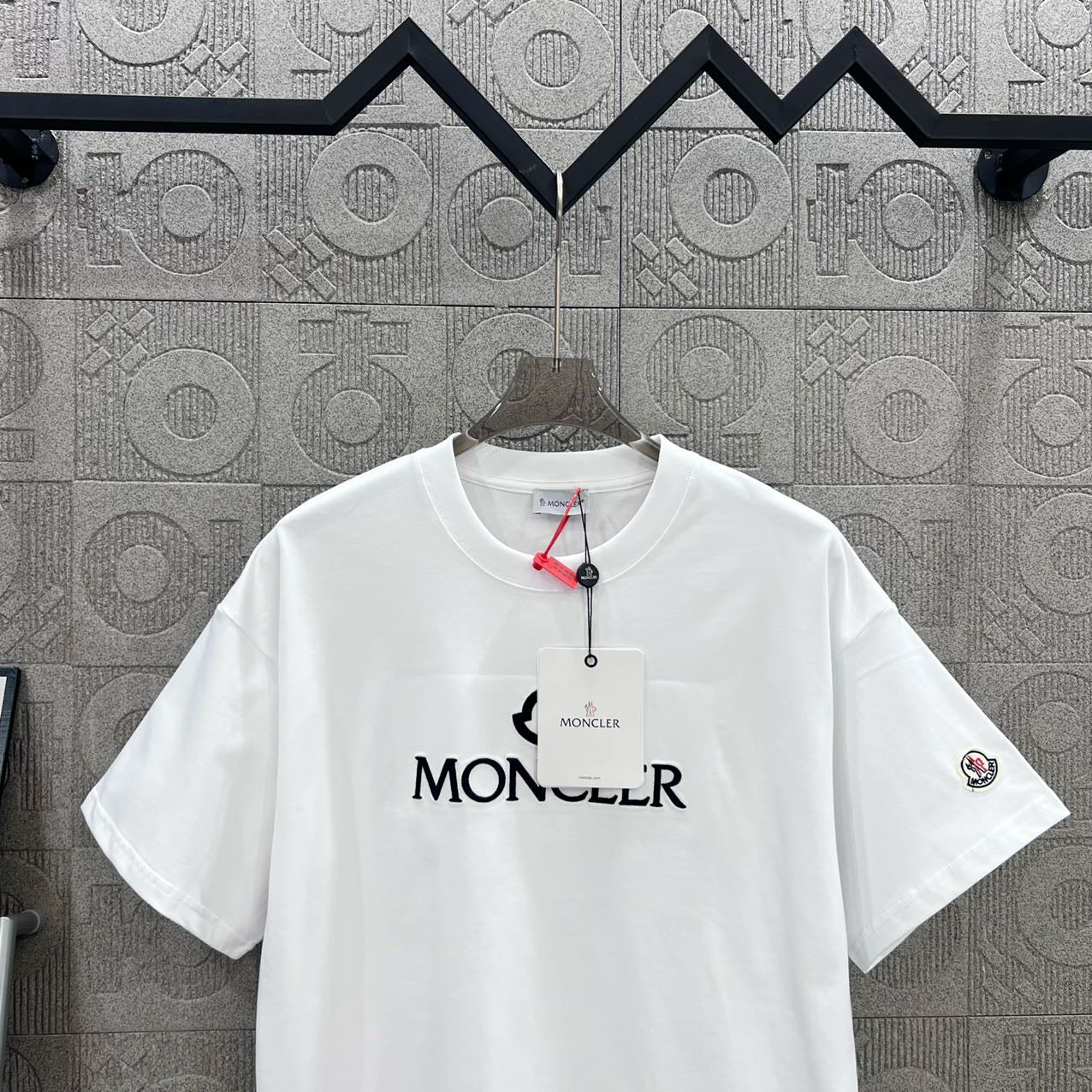 LuxluxHouse Best Quality Clothes T-shirt Moncler