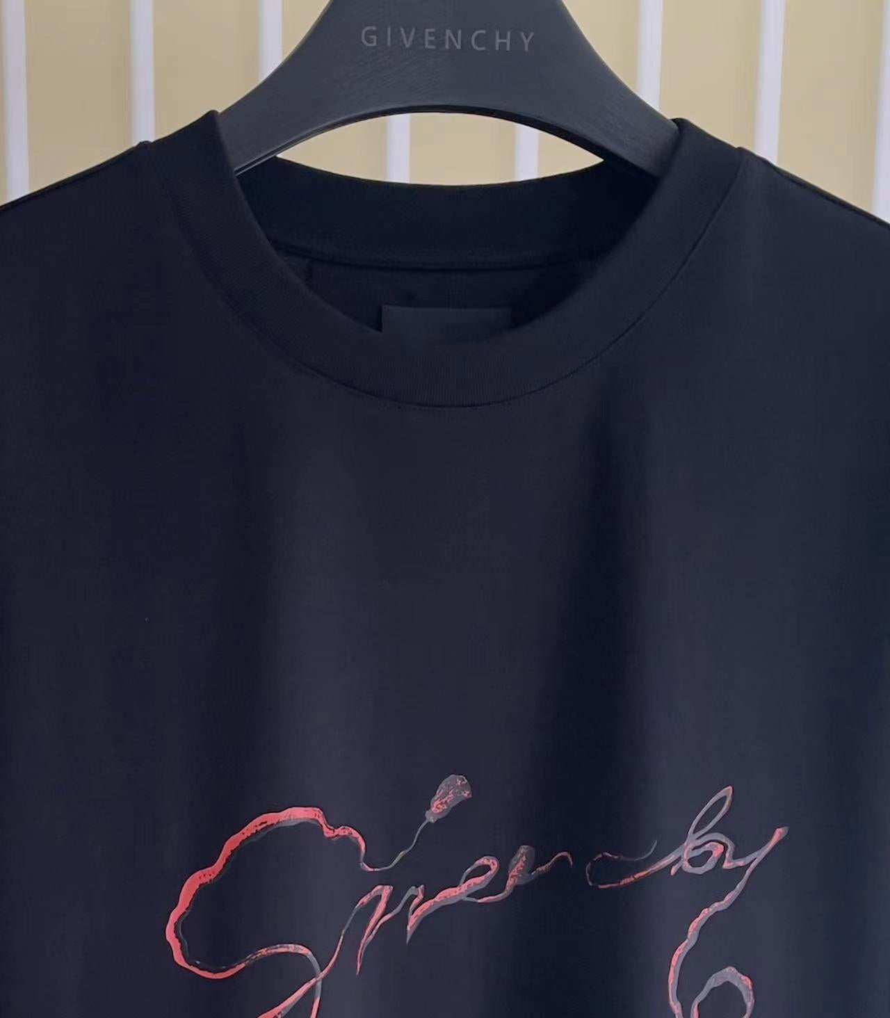 LuxluxHouse Best Quality Clothes Givenchy T-shirt