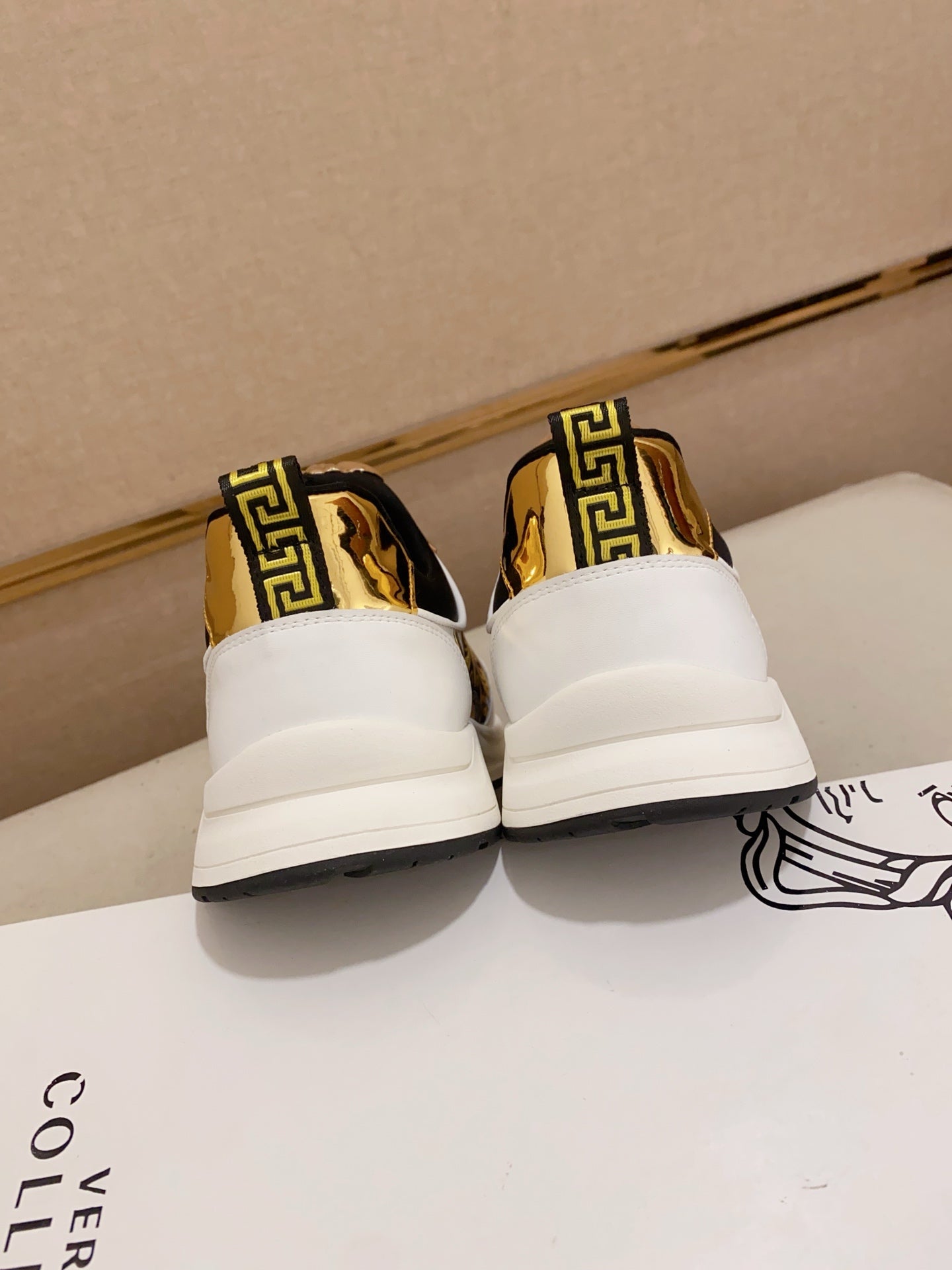 LuxluxHouse Best Quality Shoes Versace