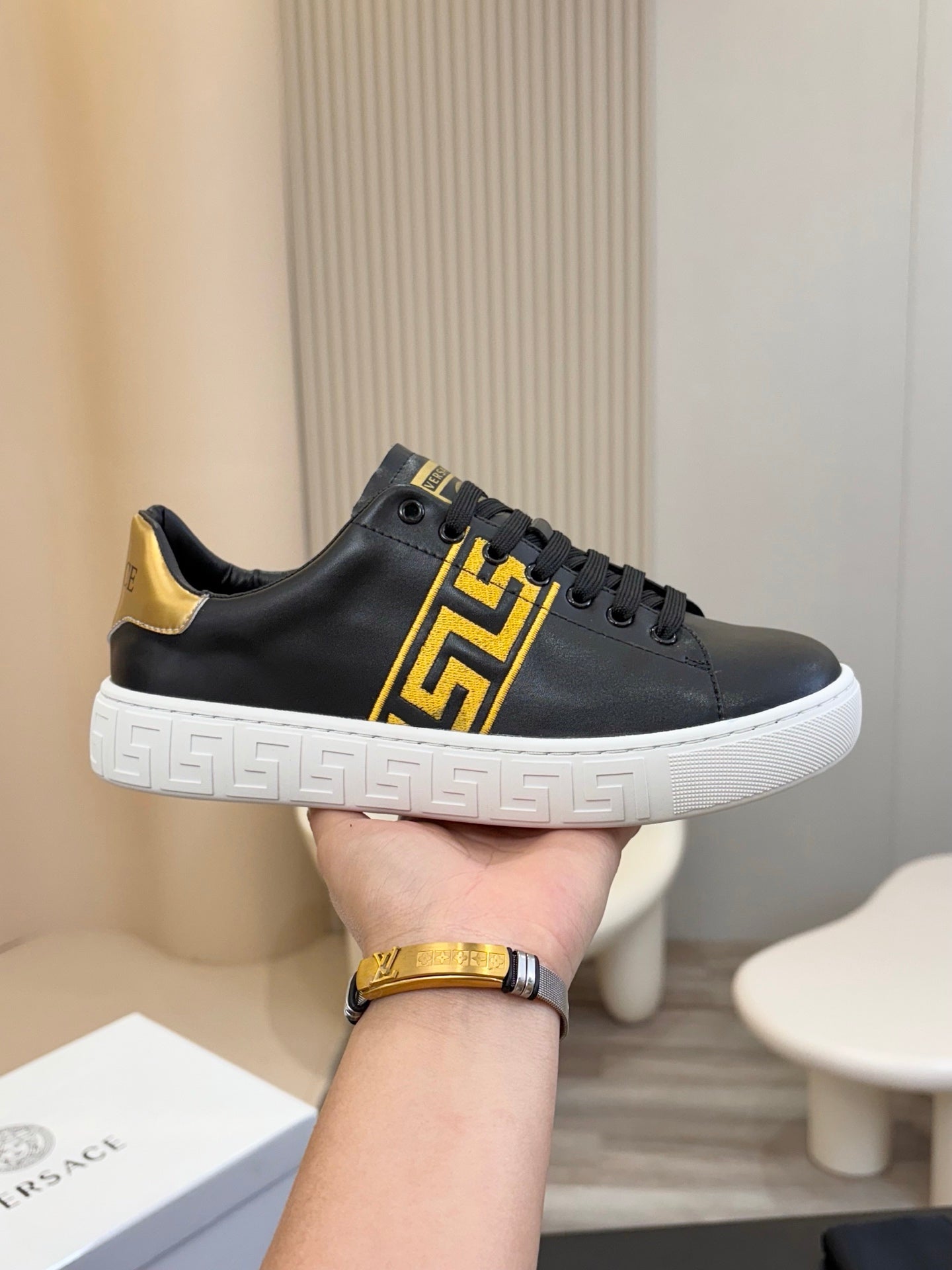 LuxluxHouse Best Quality Shoes Versace