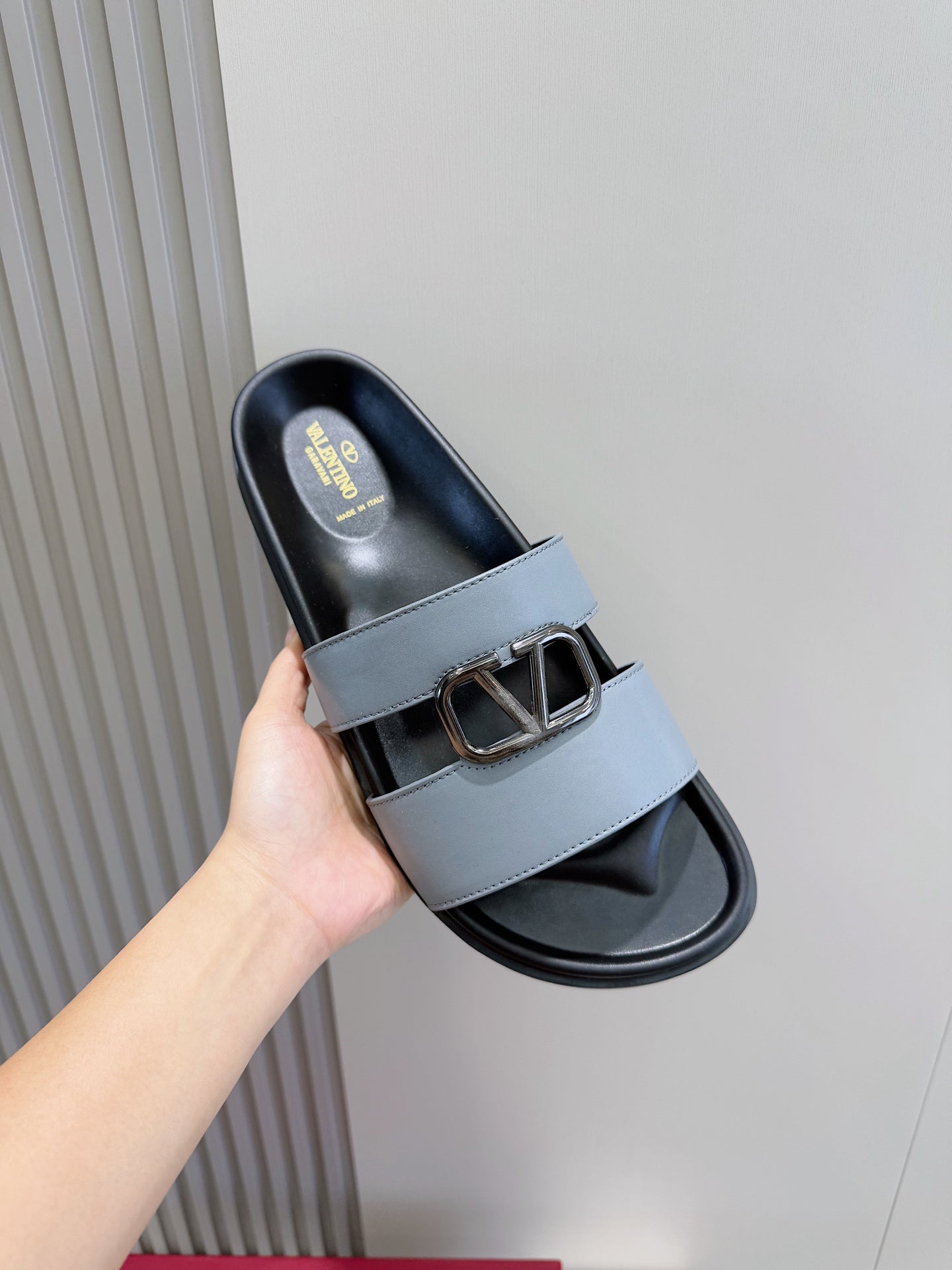 LuxluxHouse Best Quality Sandals Valentino