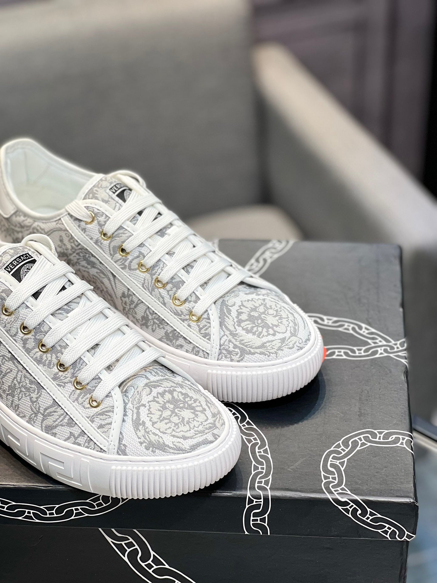 LuxluxHouse Best Quality Shoes Versace
