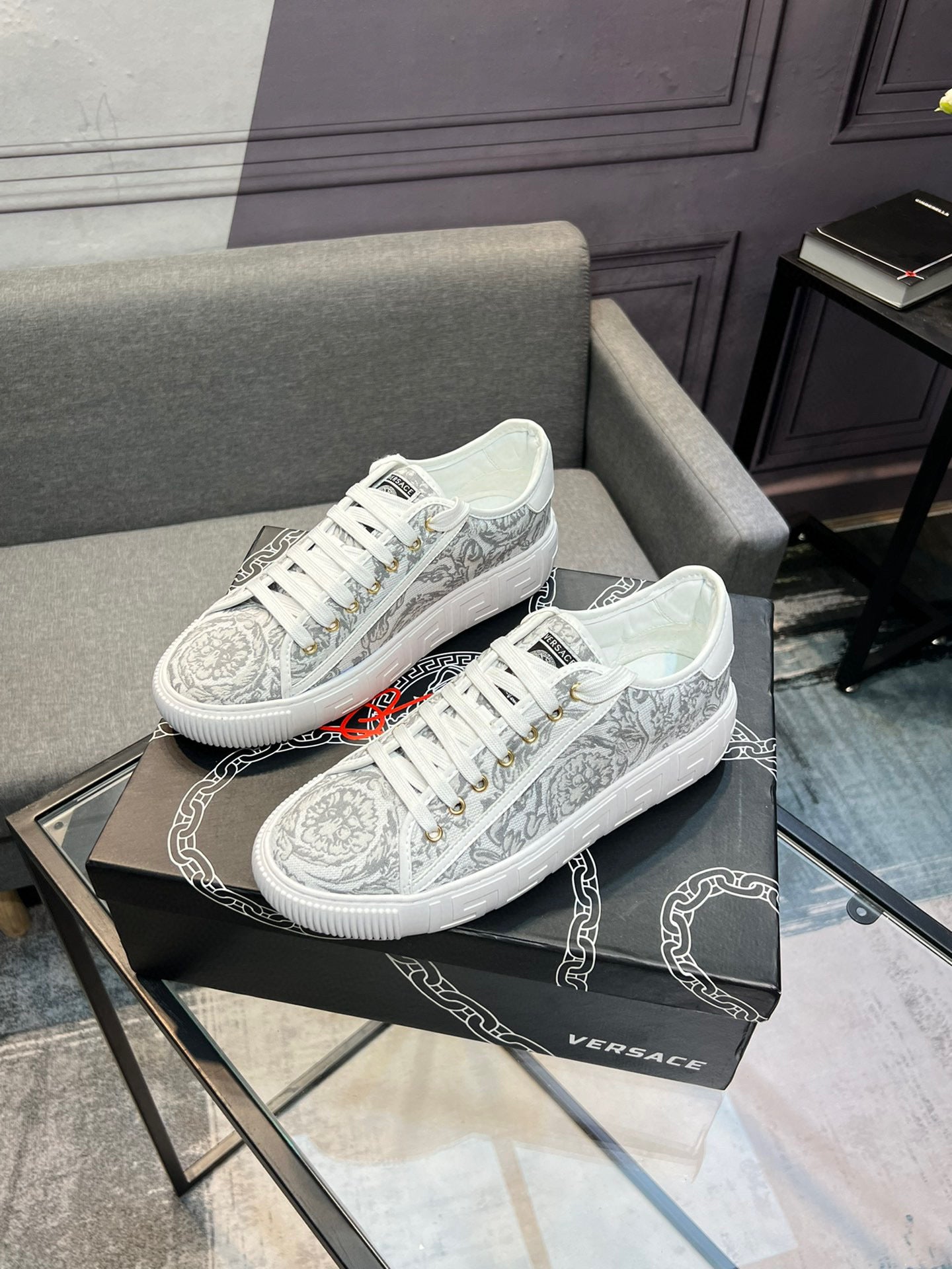 LuxluxHouse Best Quality Shoes Versace