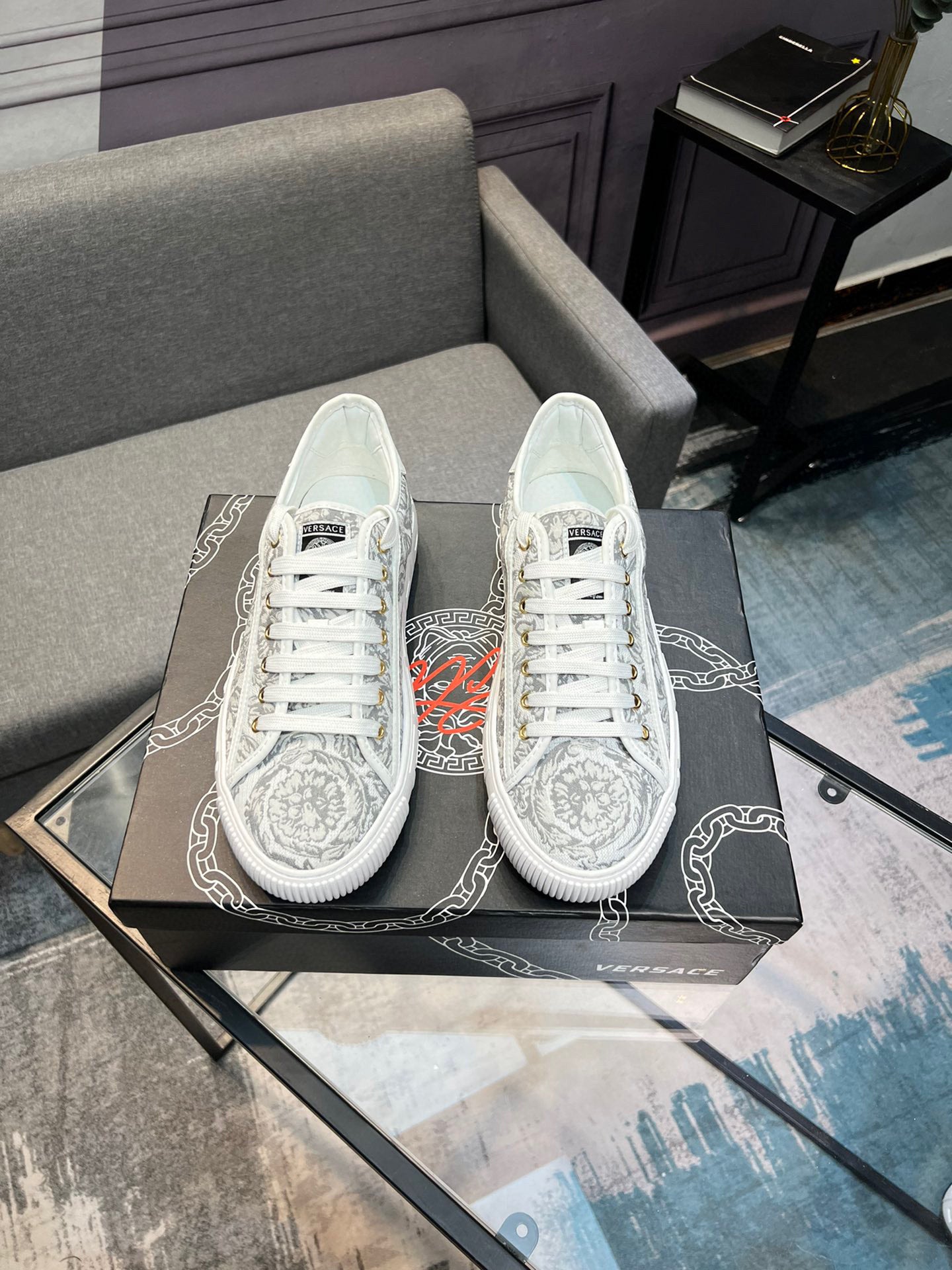 LuxluxHouse Best Quality Shoes Versace