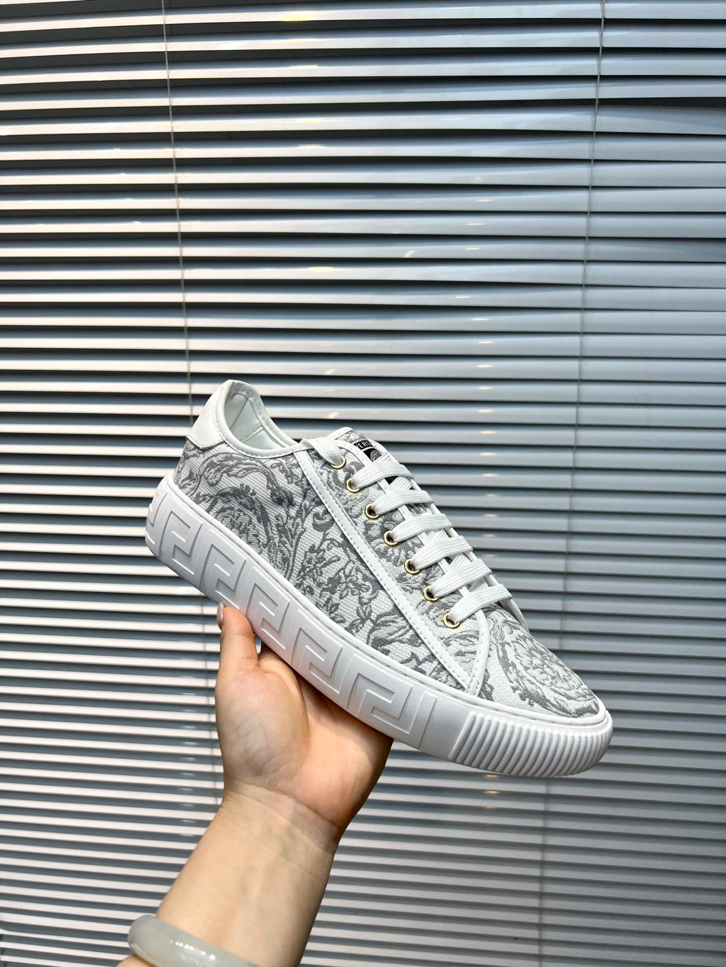 LuxluxHouse Best Quality Shoes Versace