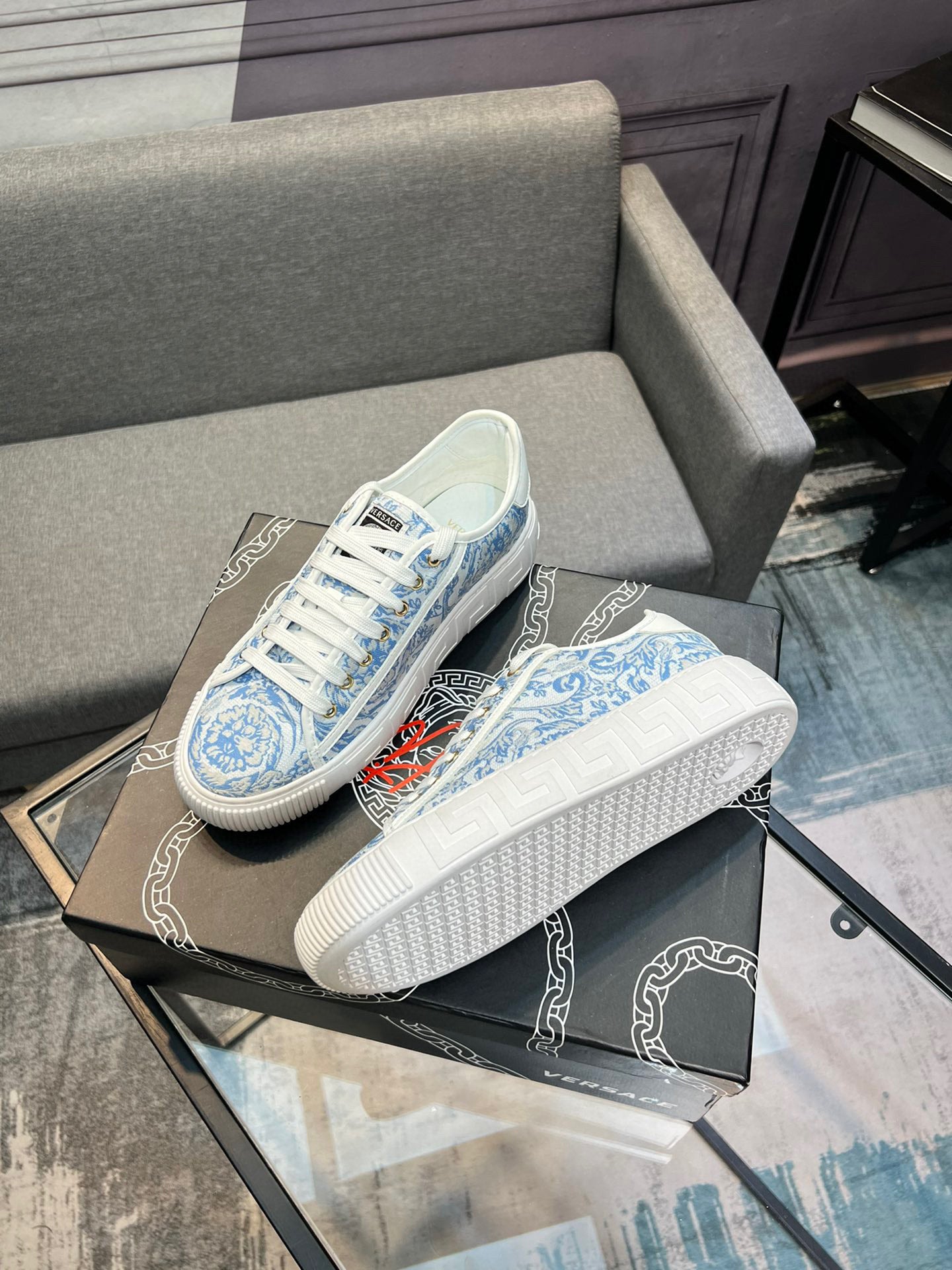 LuxluxHouse Best Quality Shoes Versace