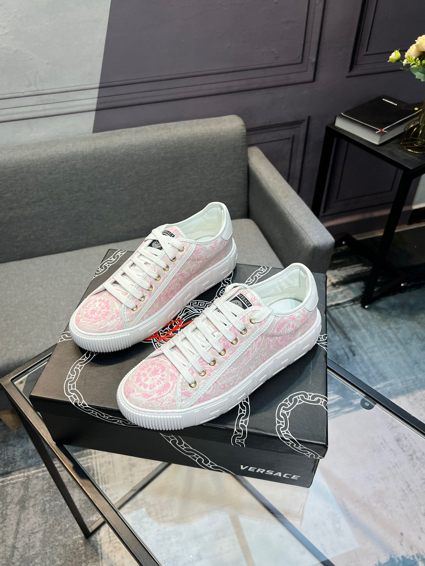 LuxluxHouse Best Quality Shoes Versace