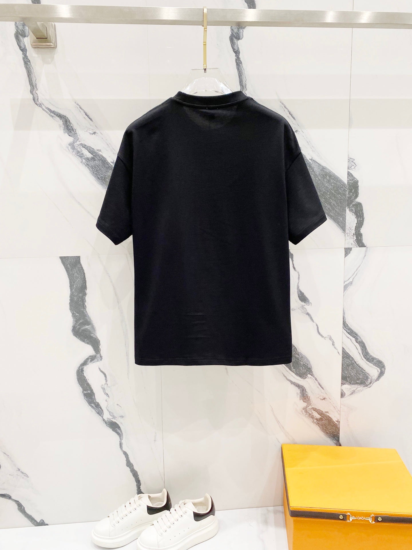 LuxluxHouse Best Quality Clothes T-shirt Loewe